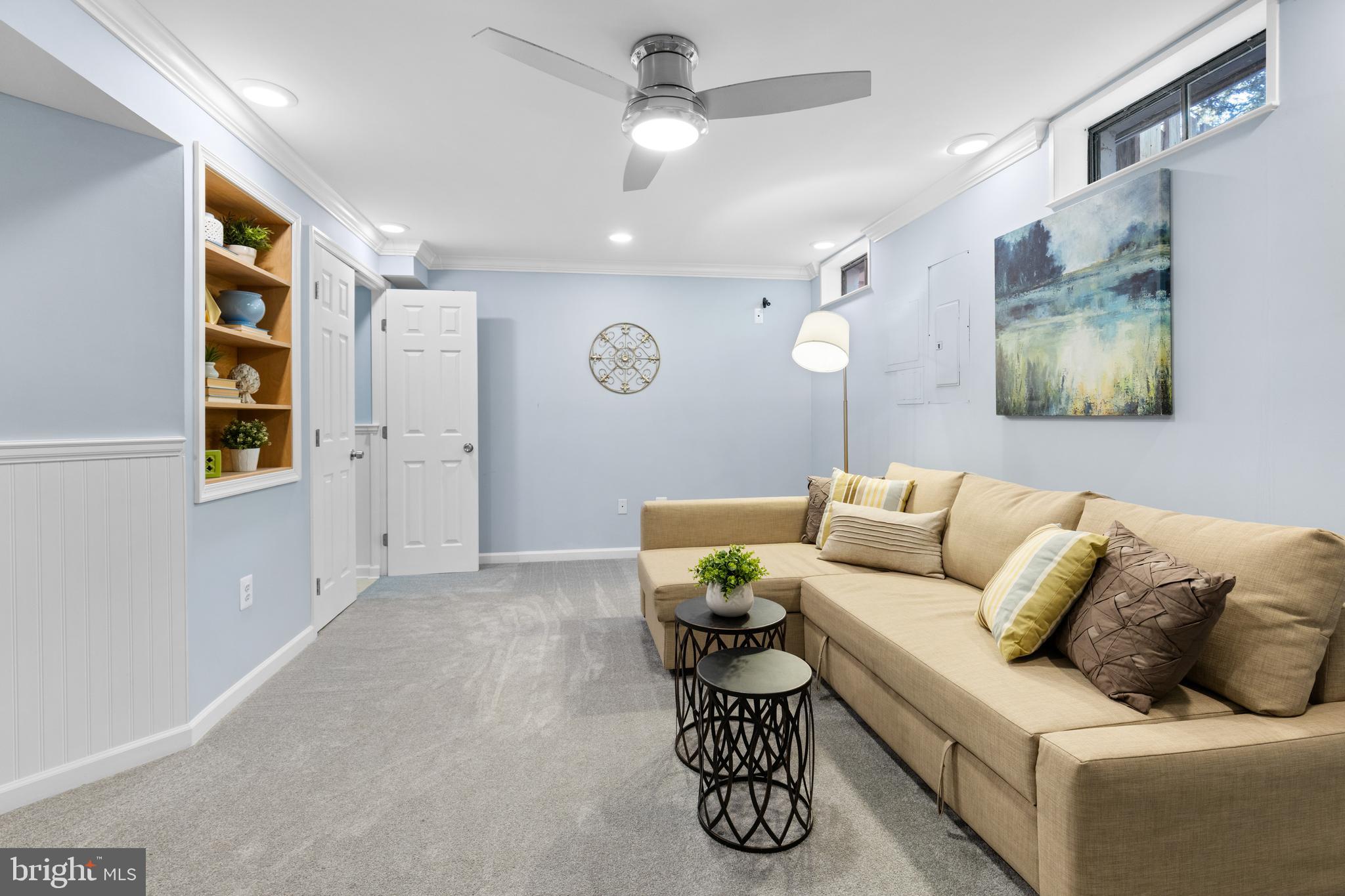 MONTCLAIR - Residential