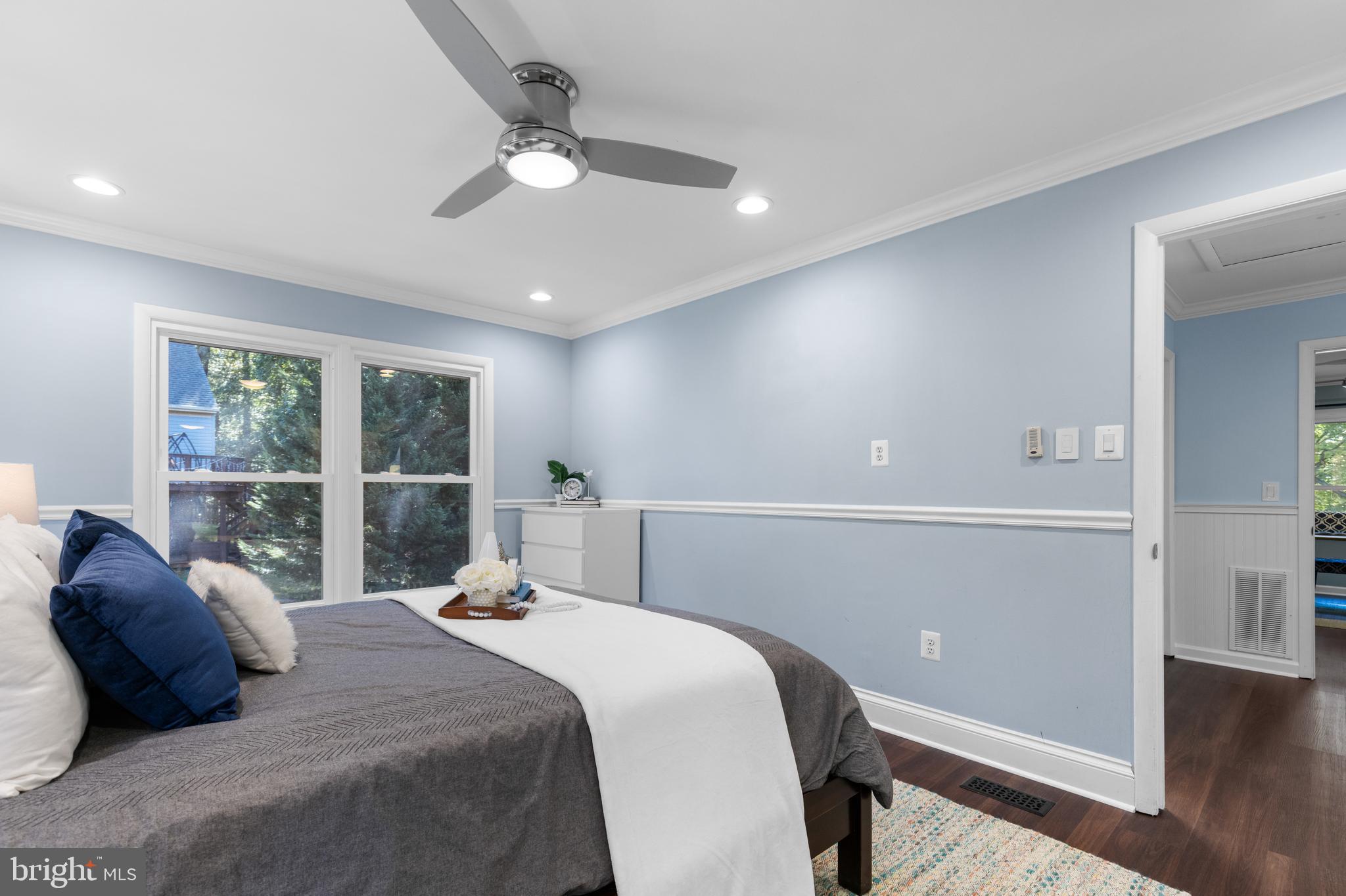 MONTCLAIR - Residential