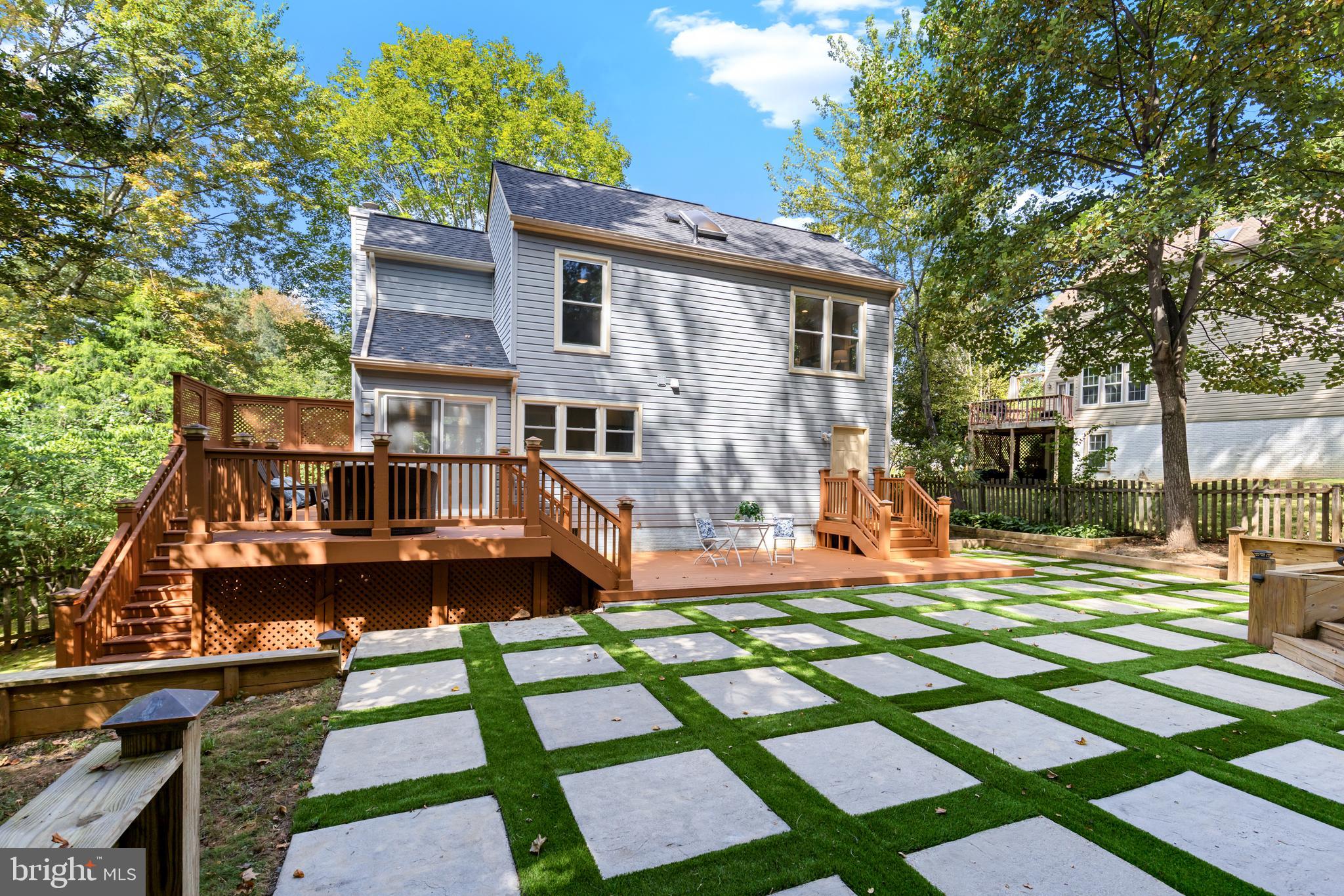 MONTCLAIR - Residential