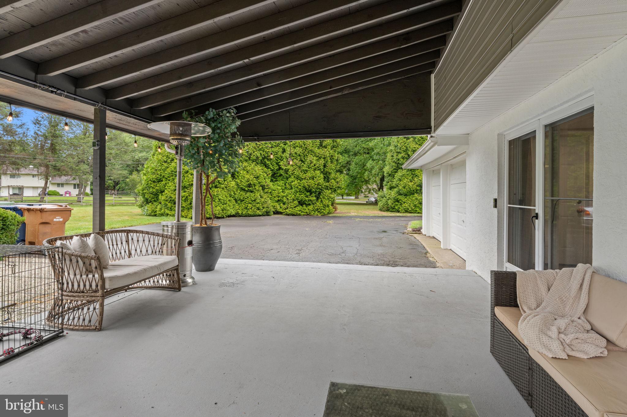 MAPLE GLEN - Residential