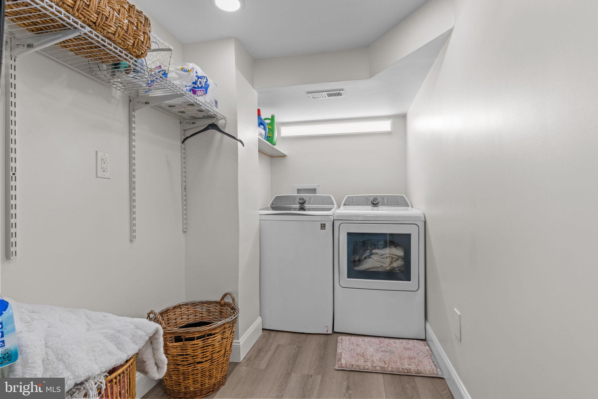 MAPLE GLEN - Residential