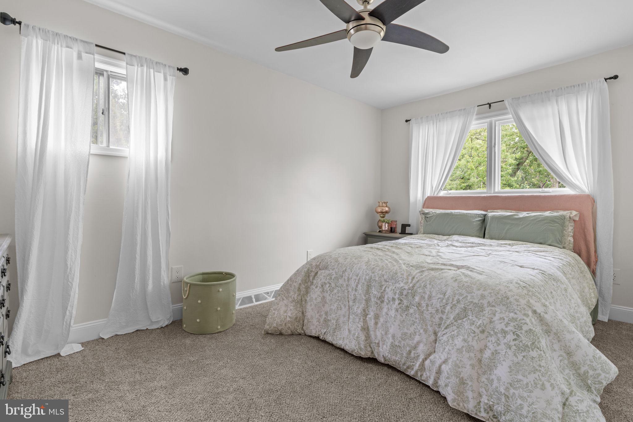 MAPLE GLEN - Residential