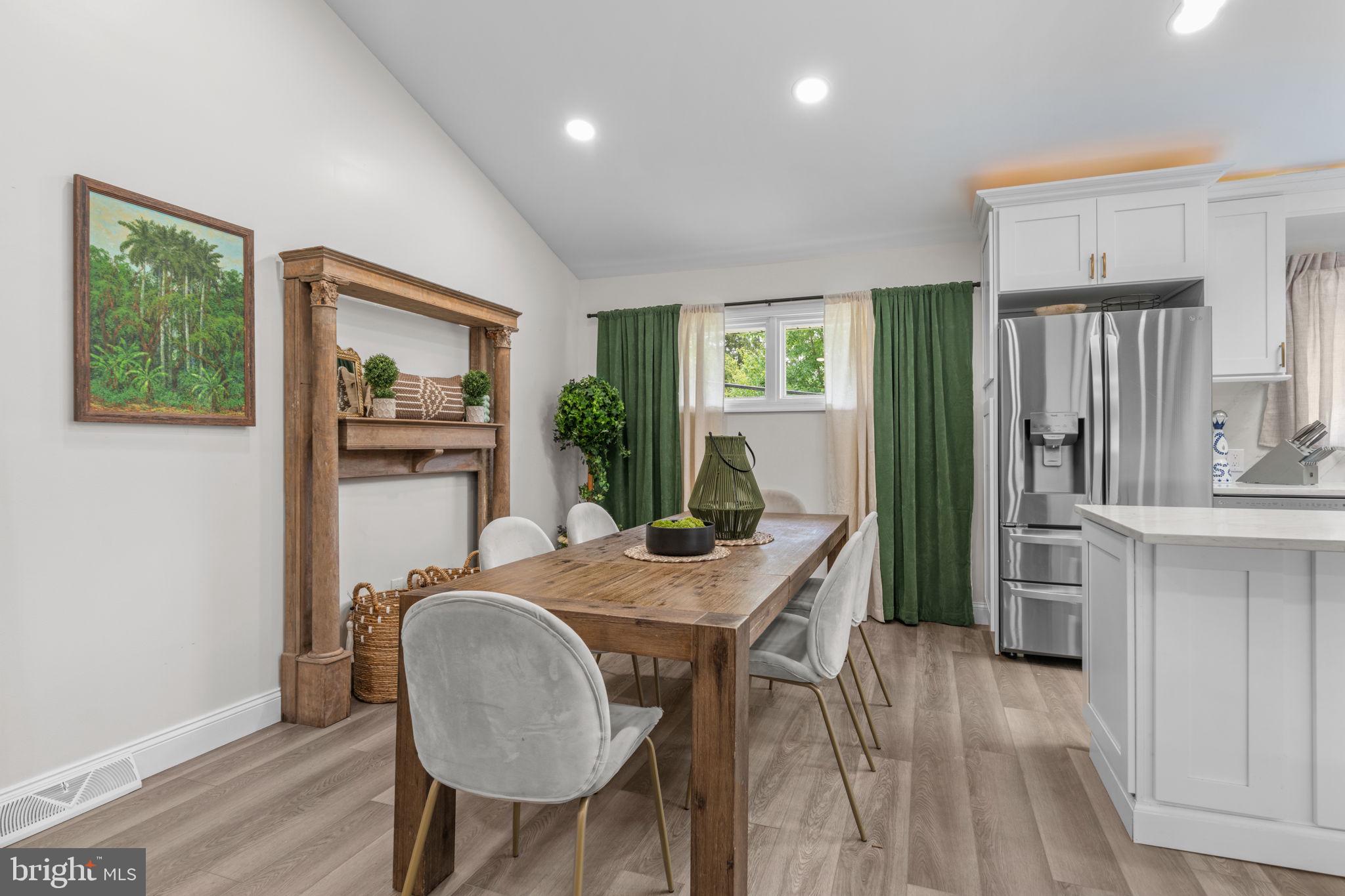 MAPLE GLEN - Residential