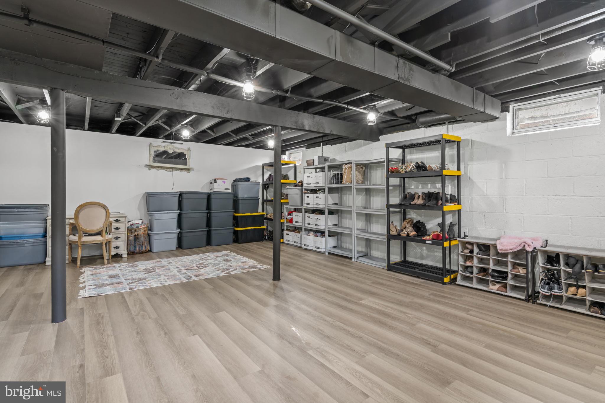 MAPLE GLEN - Residential