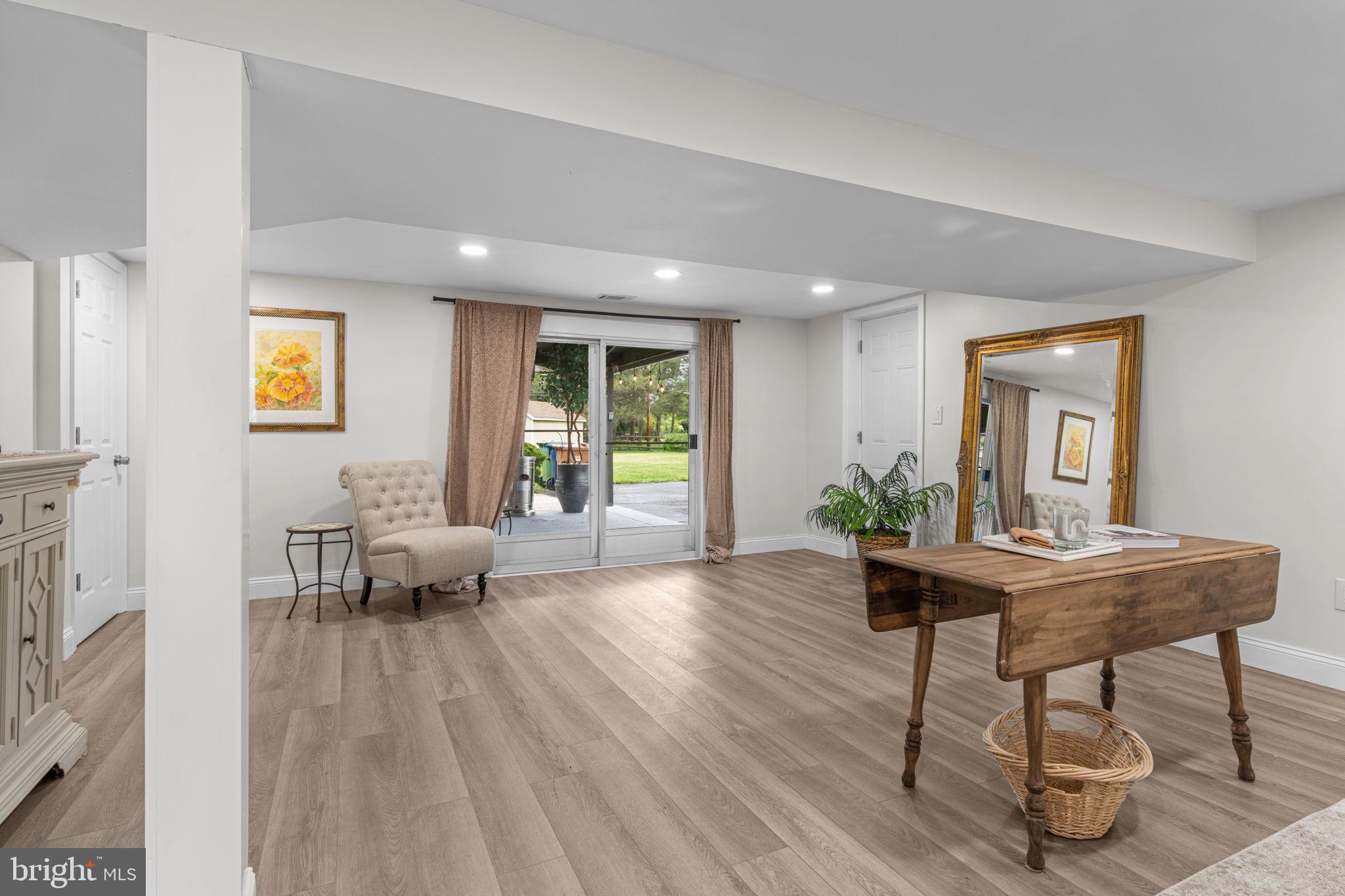 MAPLE GLEN - Residential