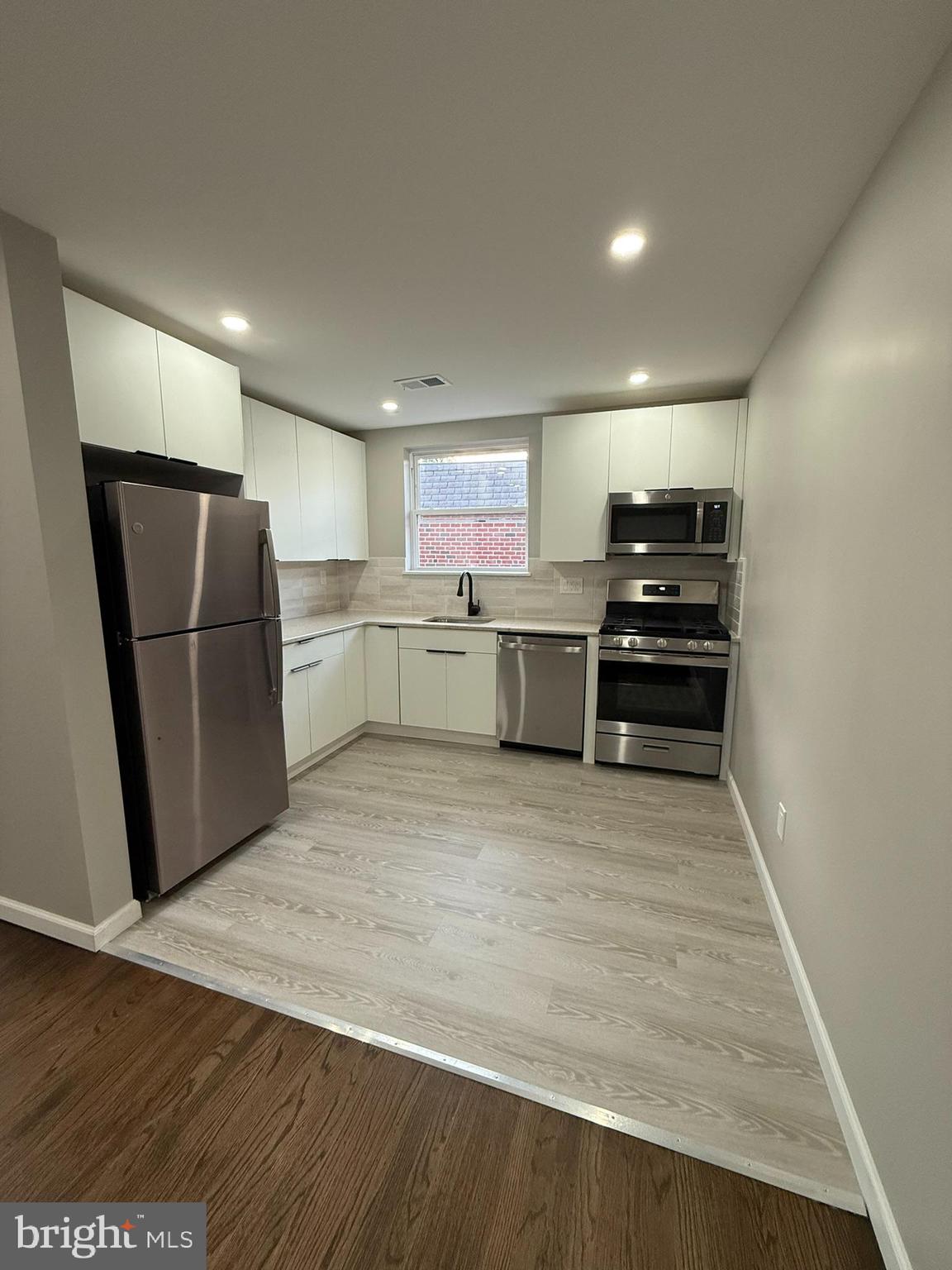 RHAWNHURST - Residential Lease