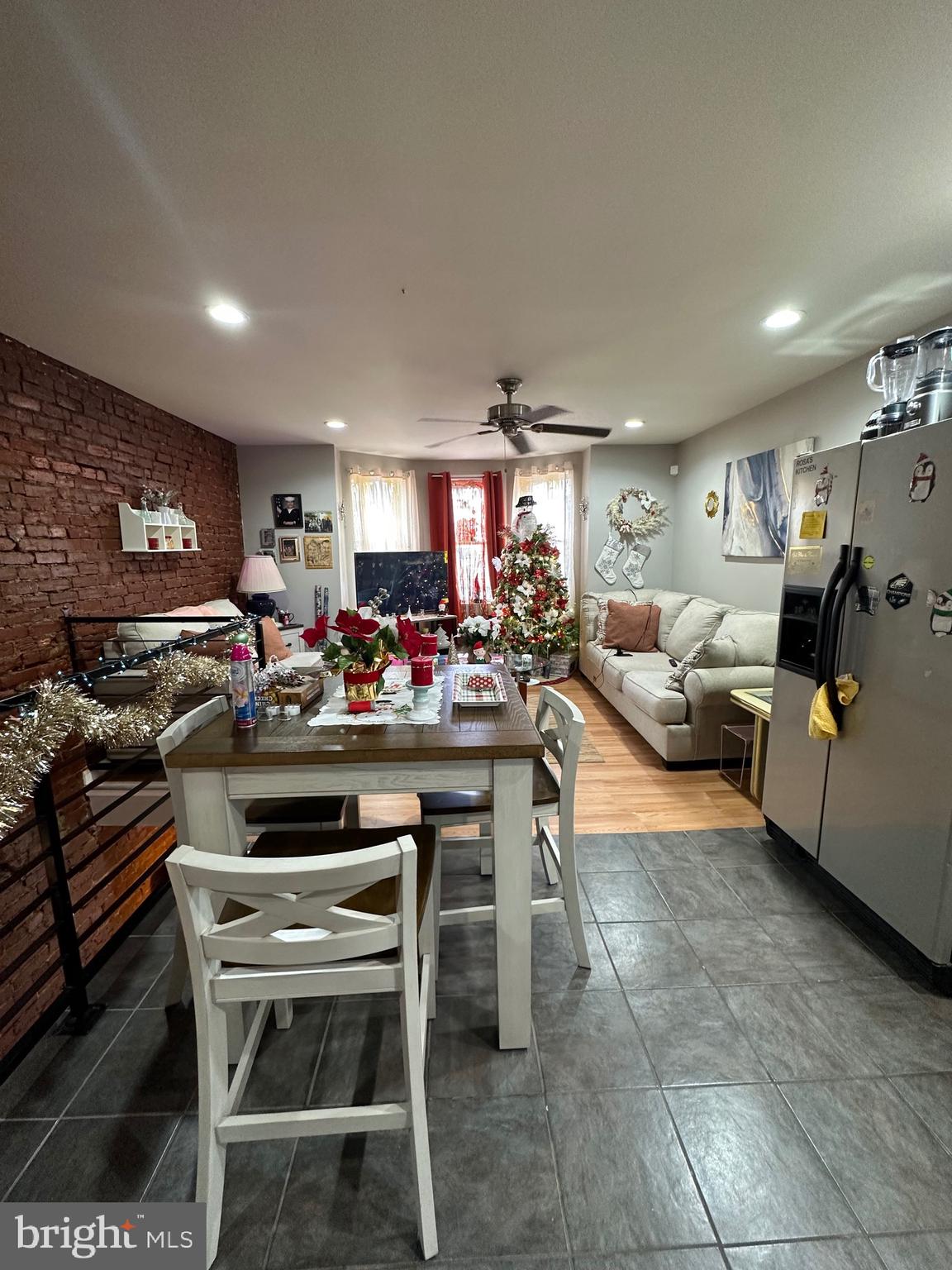 KENSINGTON - Residential