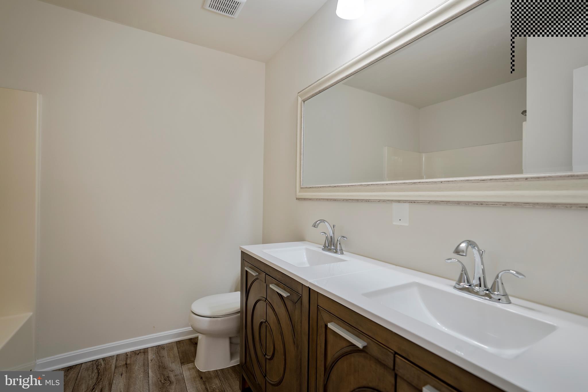 WAYSIDE VILLAGE - Residential