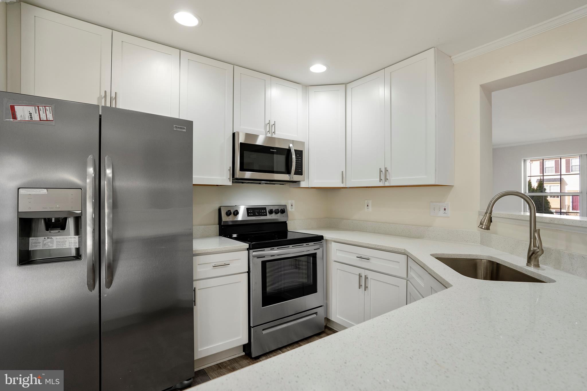 WAYSIDE VILLAGE - Residential