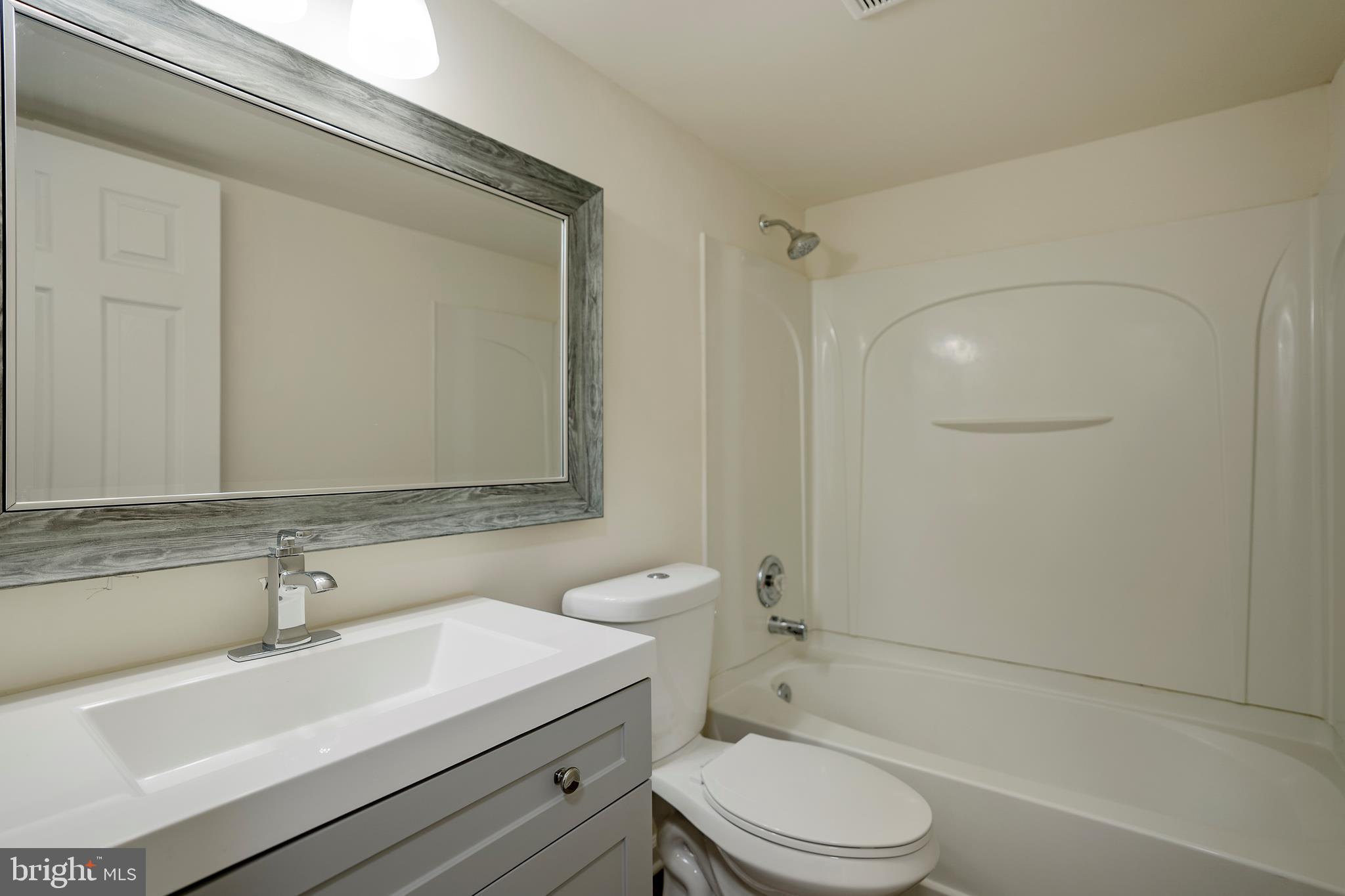 WAYSIDE VILLAGE - Residential