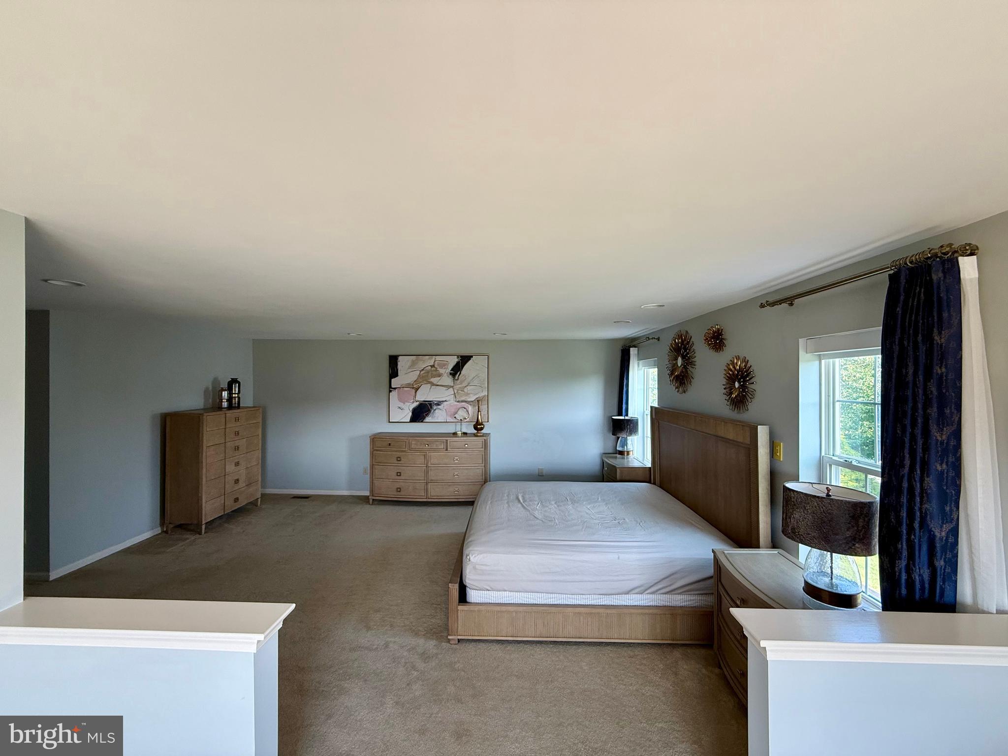 SCHWENKSVILLE - Residential