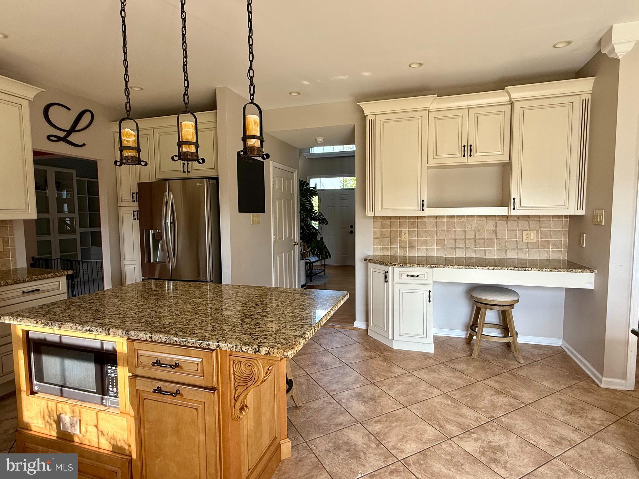 SCHWENKSVILLE - Residential