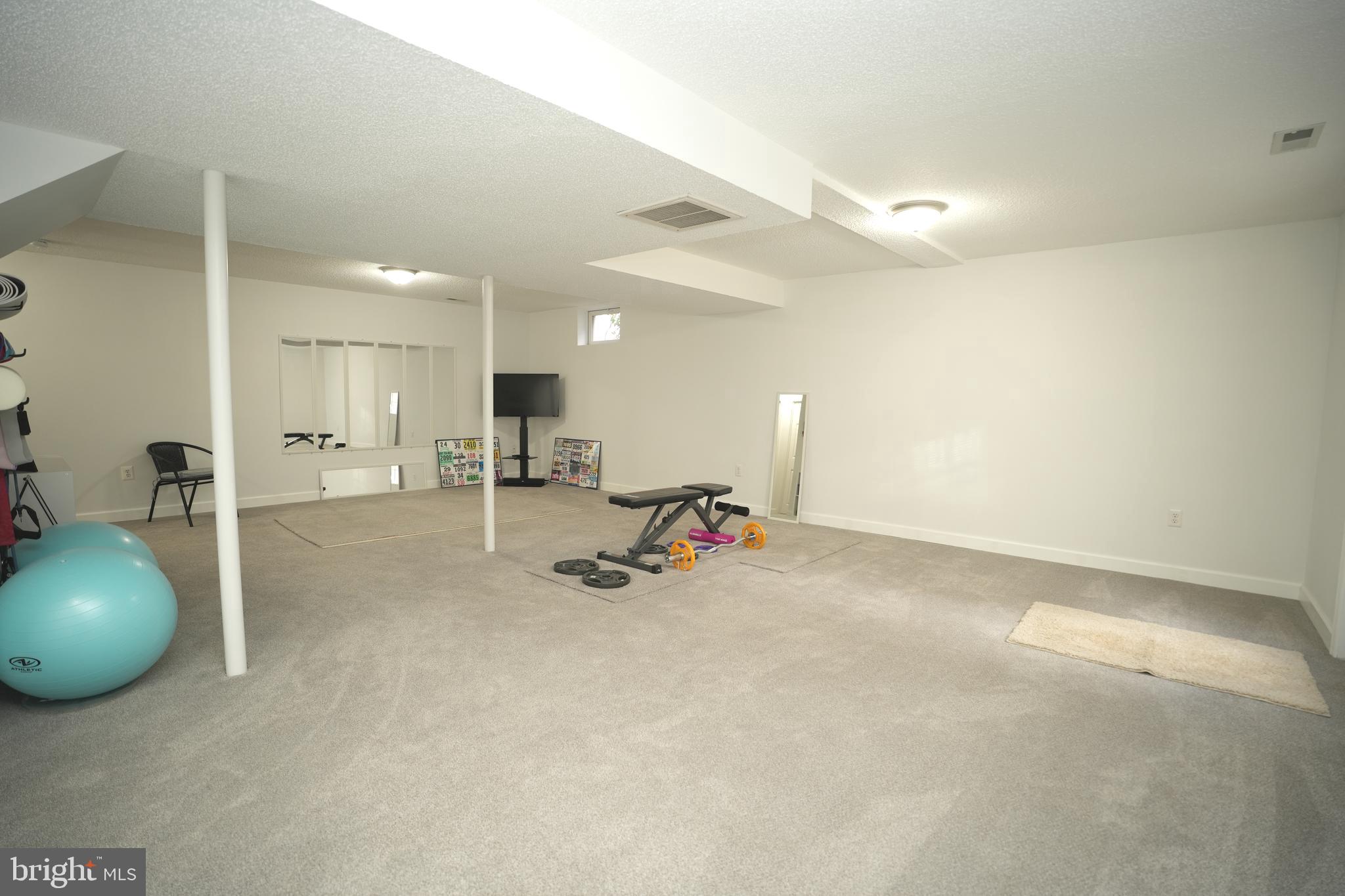 CEDAR GROVE FARM - Residential