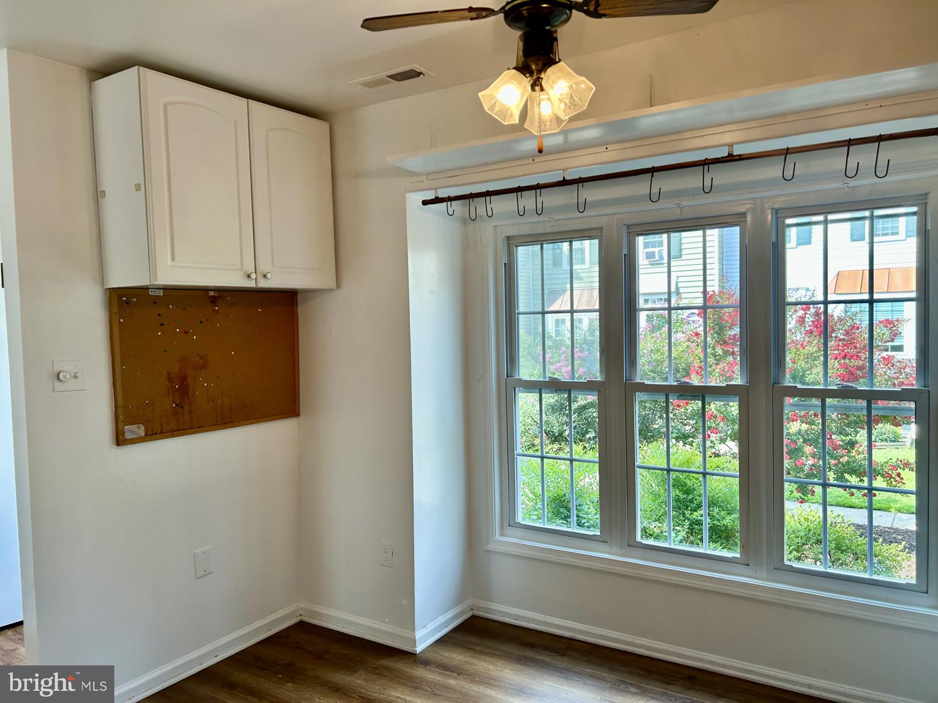 CROFTON MEWS CONDO - Residential Lease