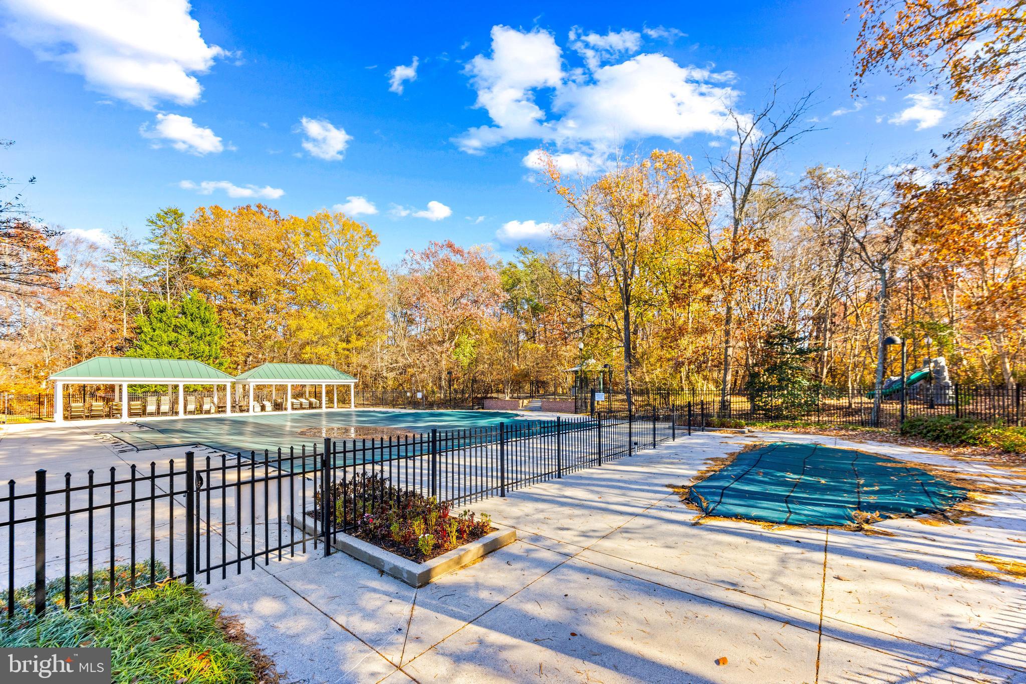 PINEY ORCHARD - Residential