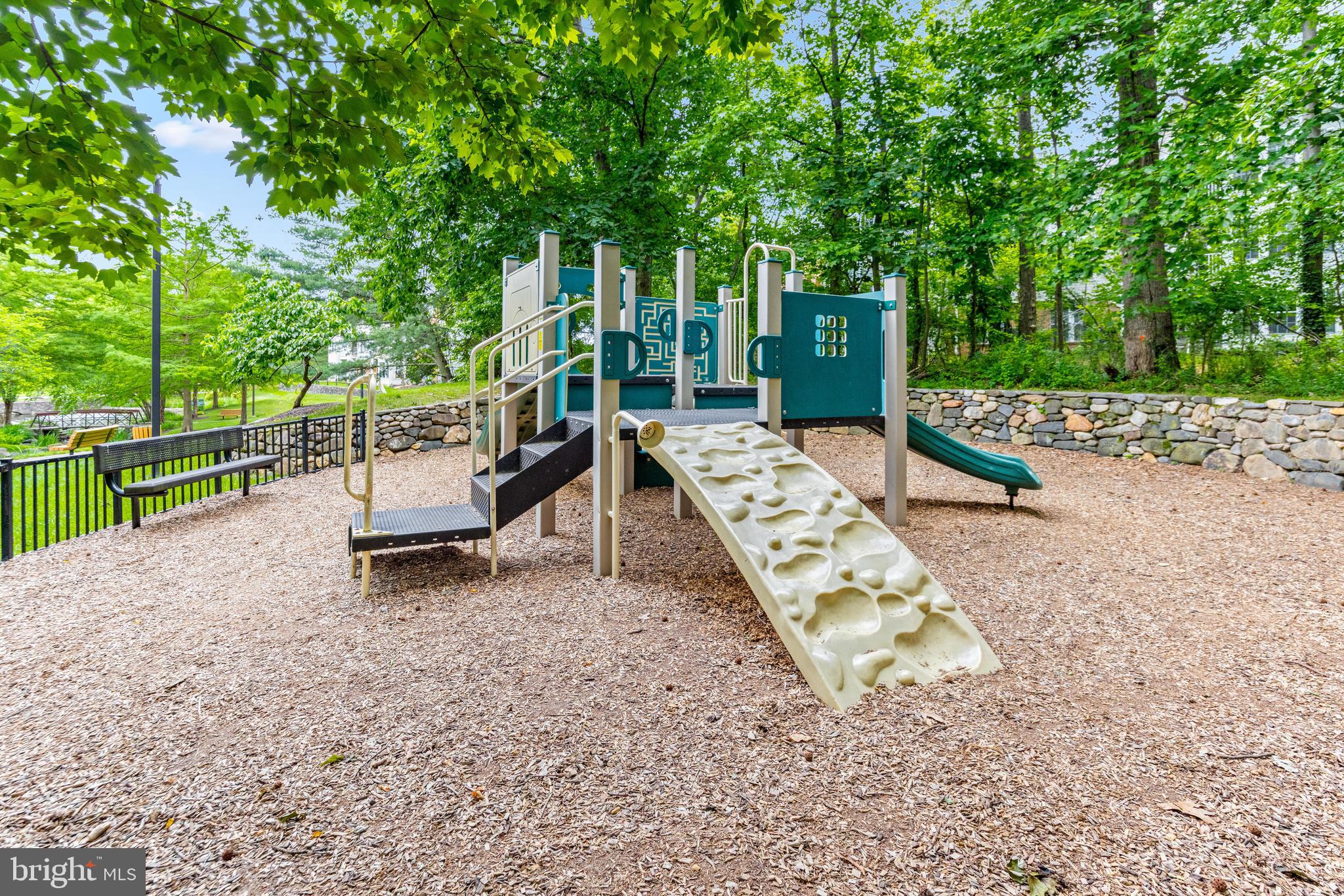 PINEY ORCHARD - Residential