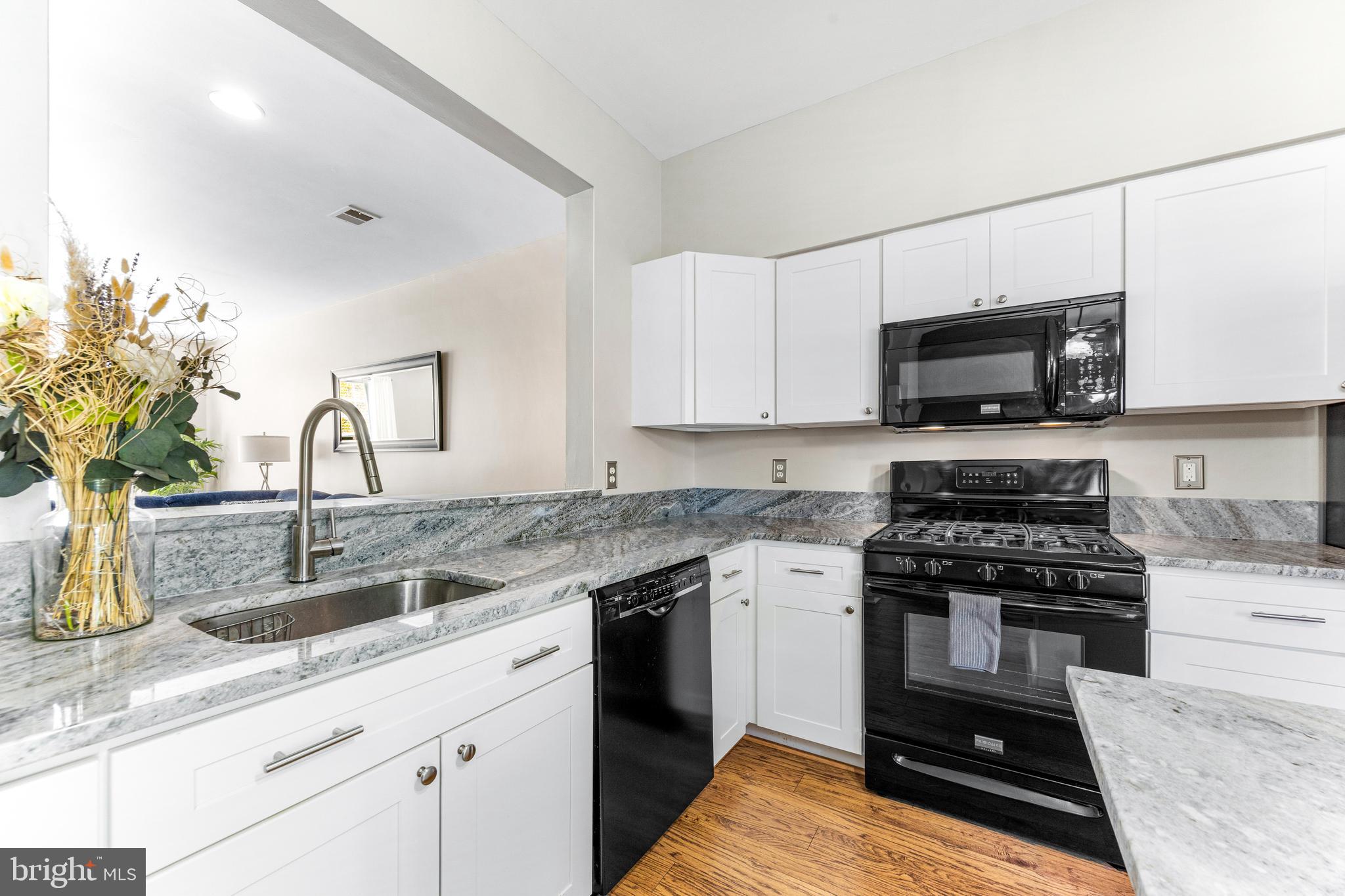 PINEY ORCHARD - Residential