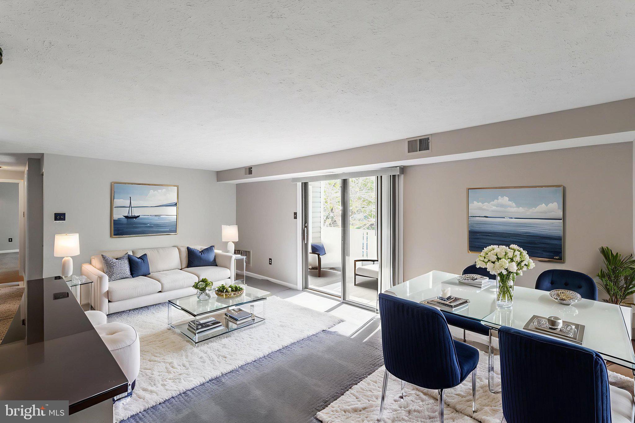 KNOLLS AT NORTH LAKE CONDOMINIUM - Residential