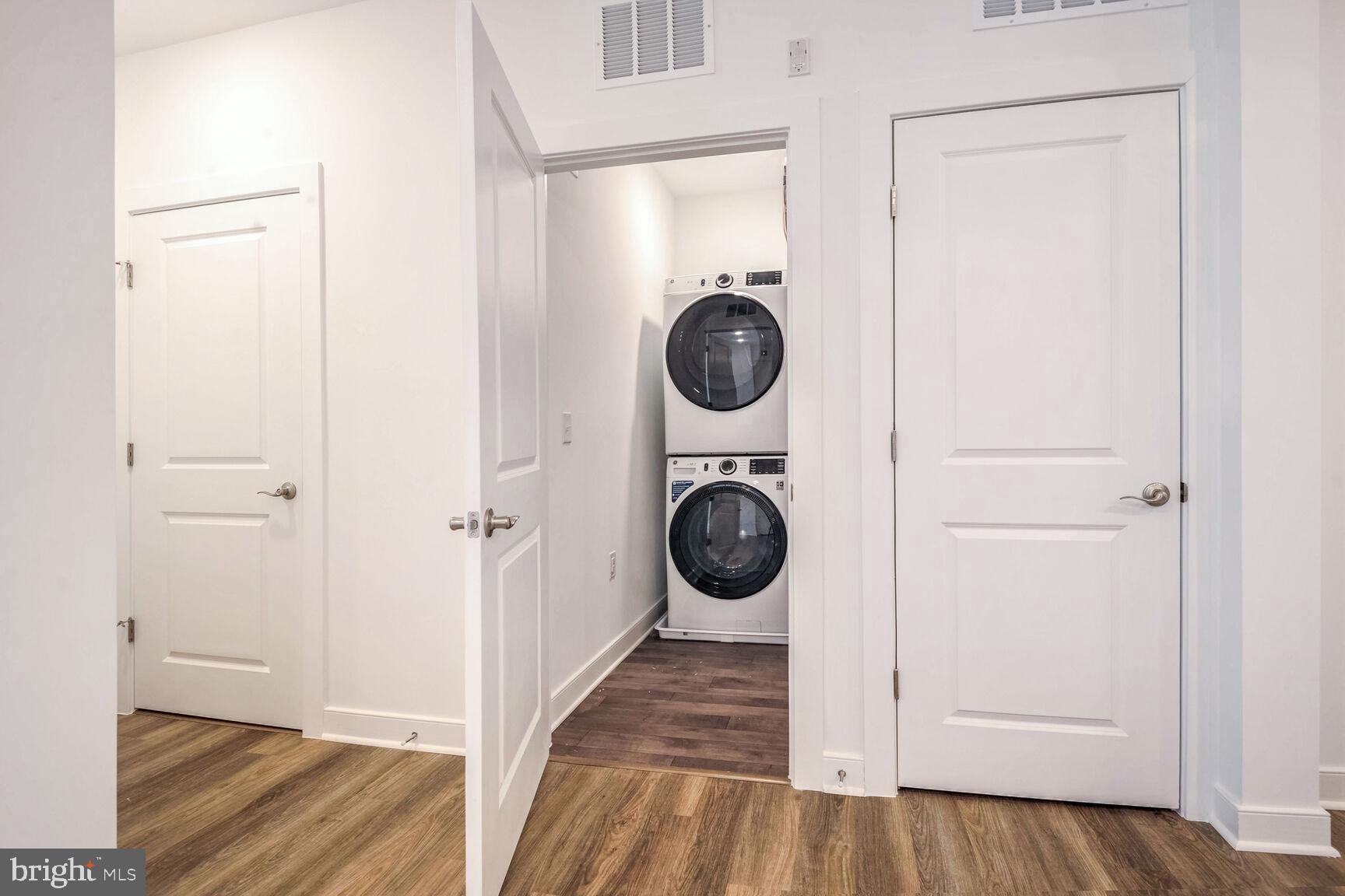 WAXPOOL CROSSING - Residential Lease