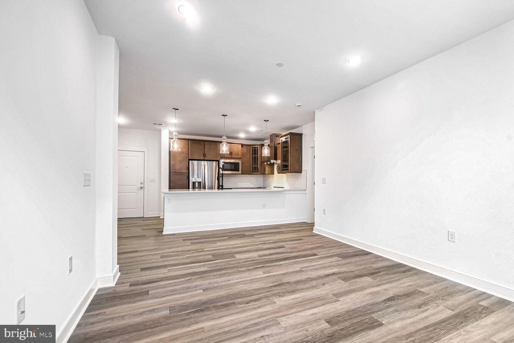 WAXPOOL CROSSING - Residential Lease