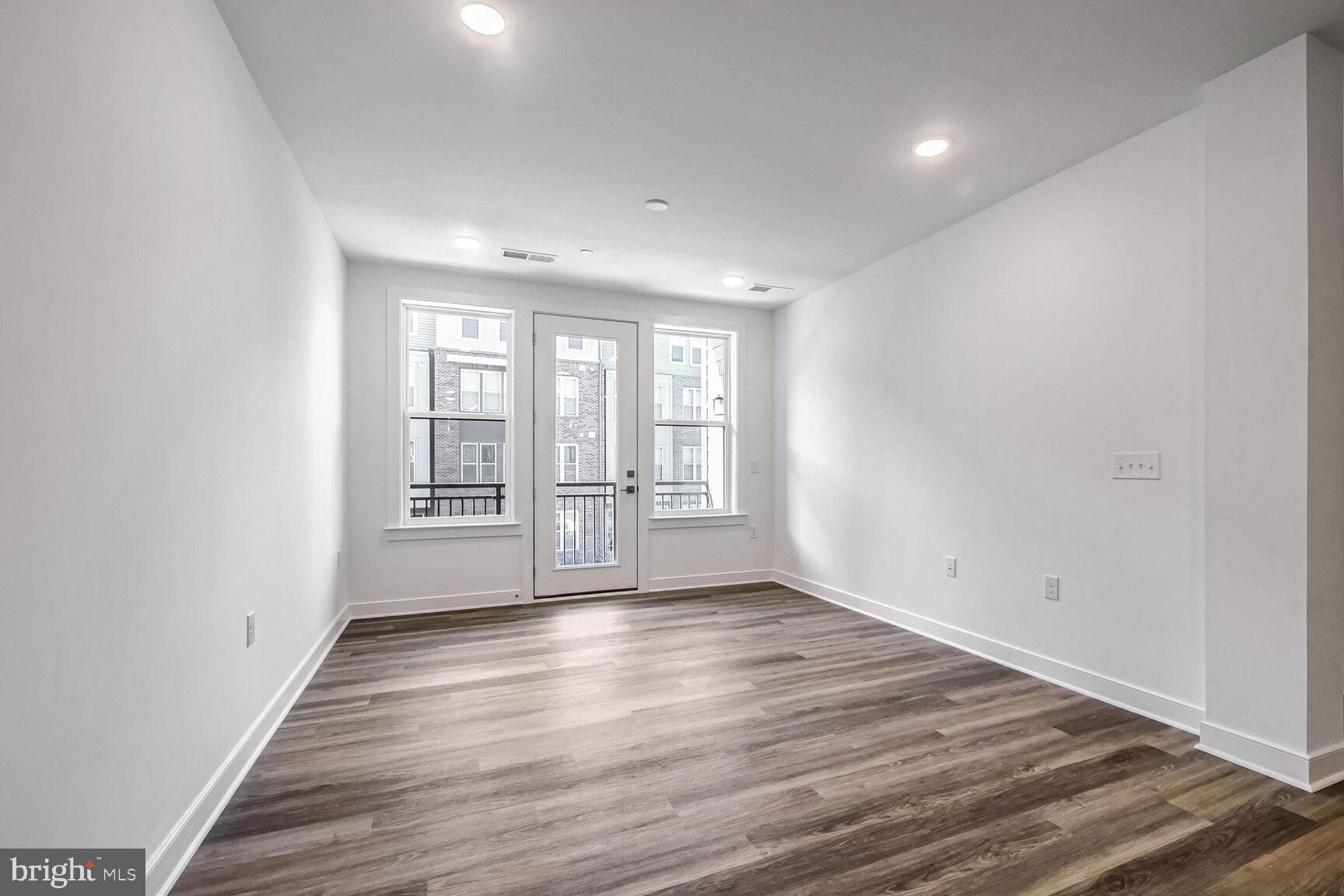 WAXPOOL CROSSING - Residential Lease