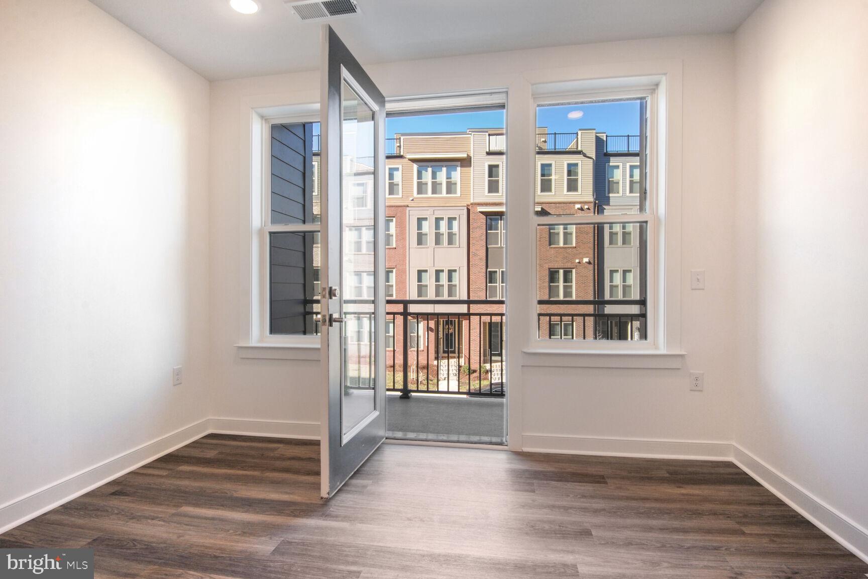 WAXPOOL CROSSING - Residential Lease