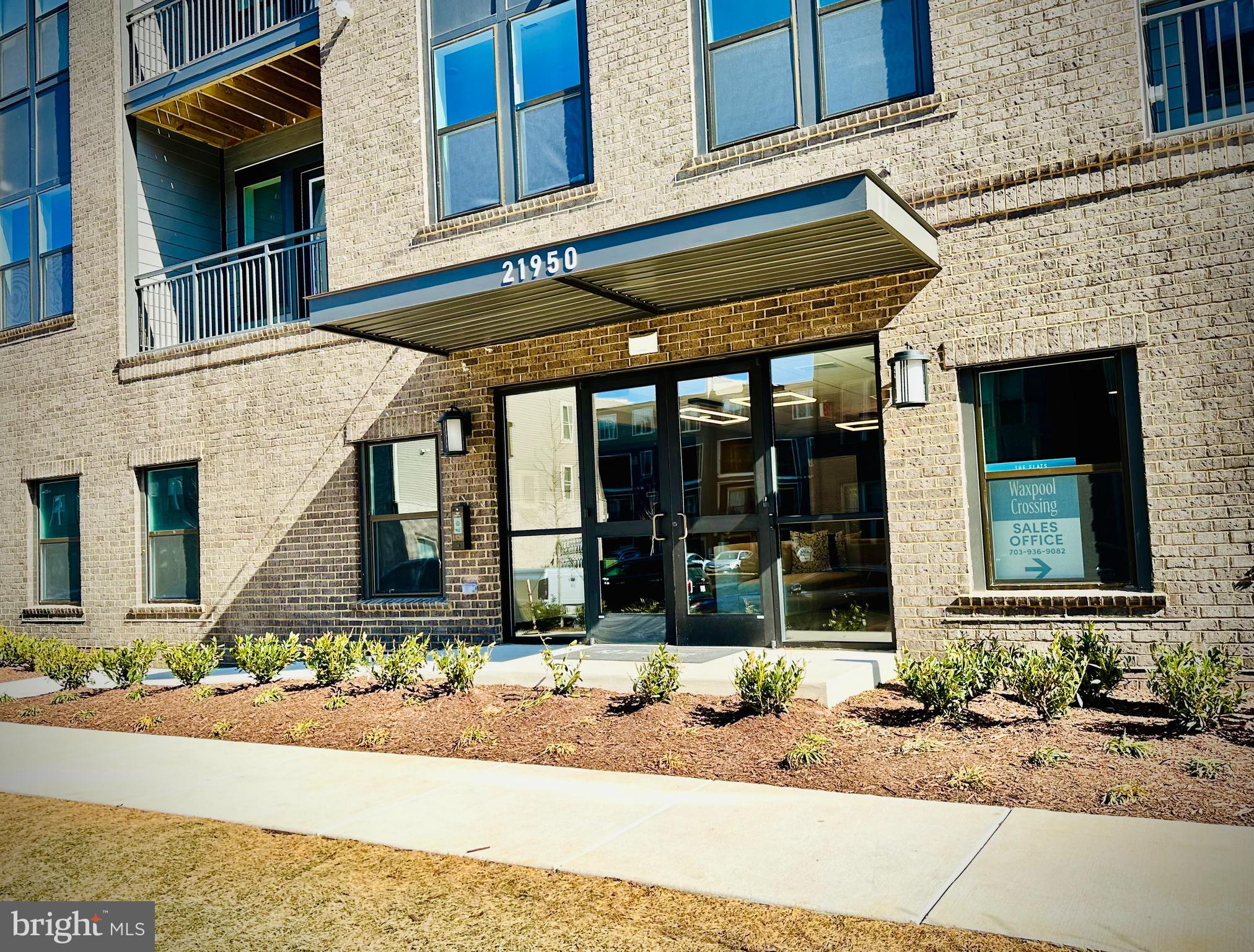 WAXPOOL CROSSING - Residential Lease