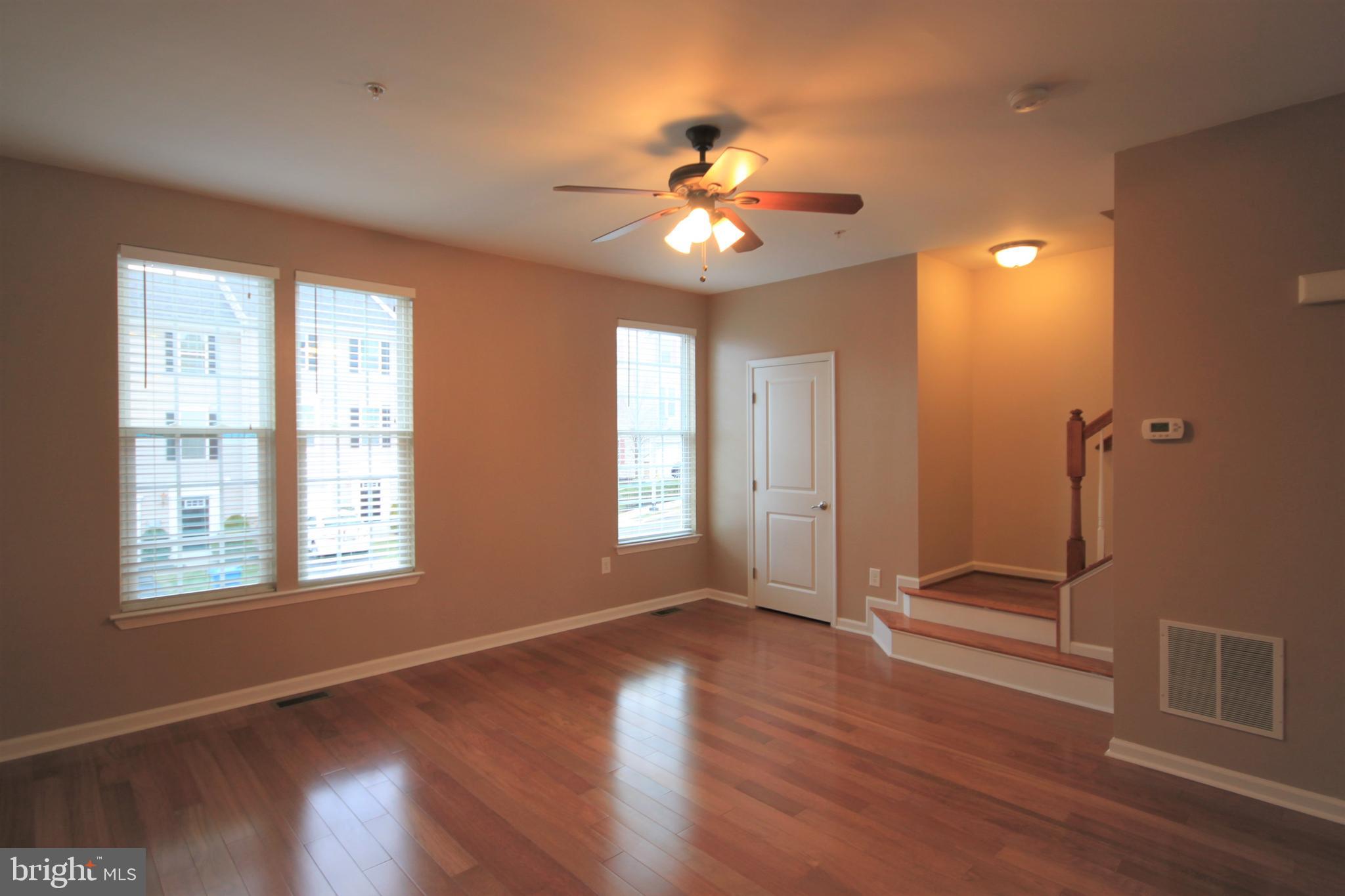 HIGHVIEW AT MONTGOME - Residential Lease