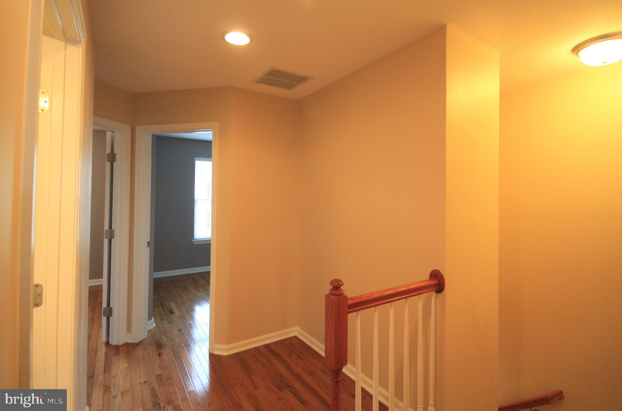 HIGHVIEW AT MONTGOME - Residential Lease