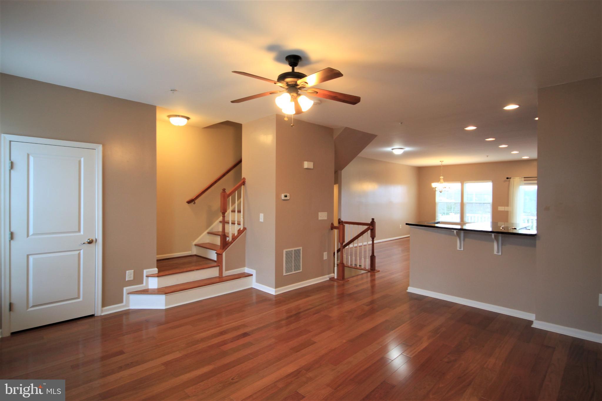 HIGHVIEW AT MONTGOME - Residential Lease