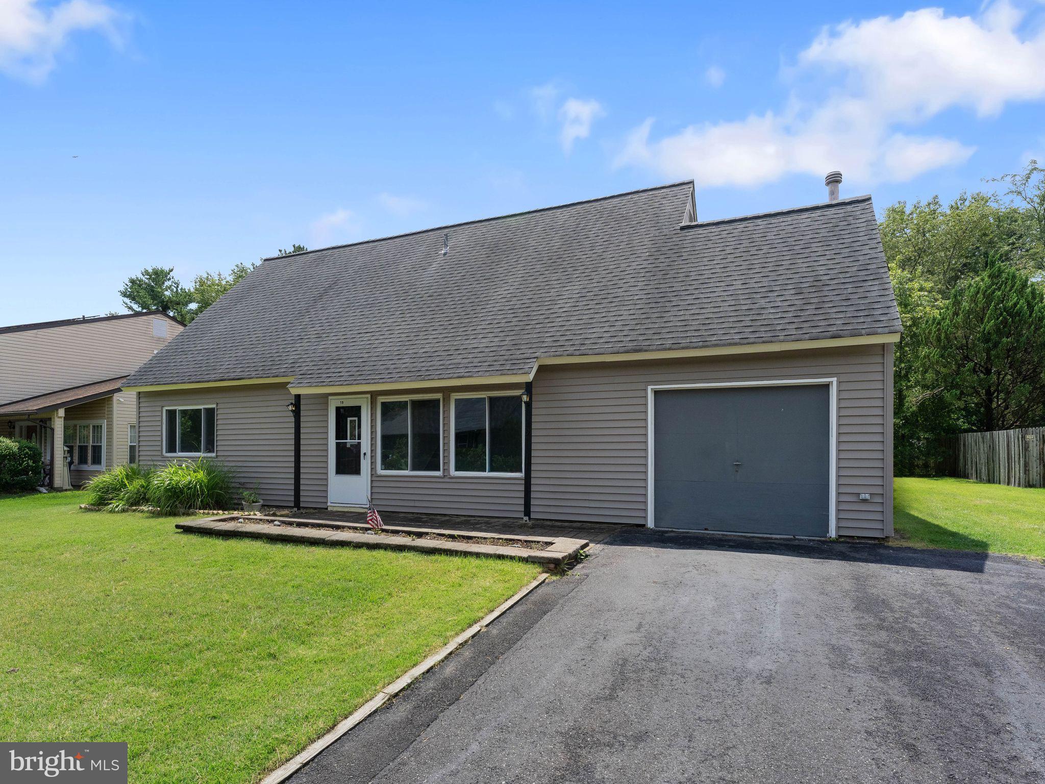 19 PENFIELD LANE