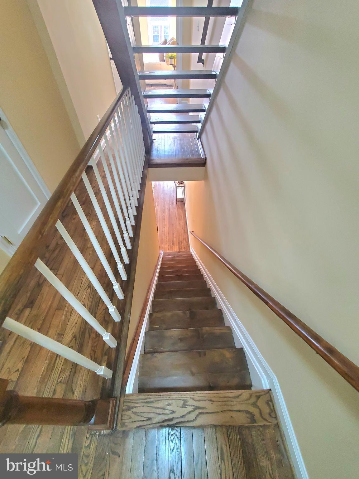 JOHNSTON SQUARE - Residential