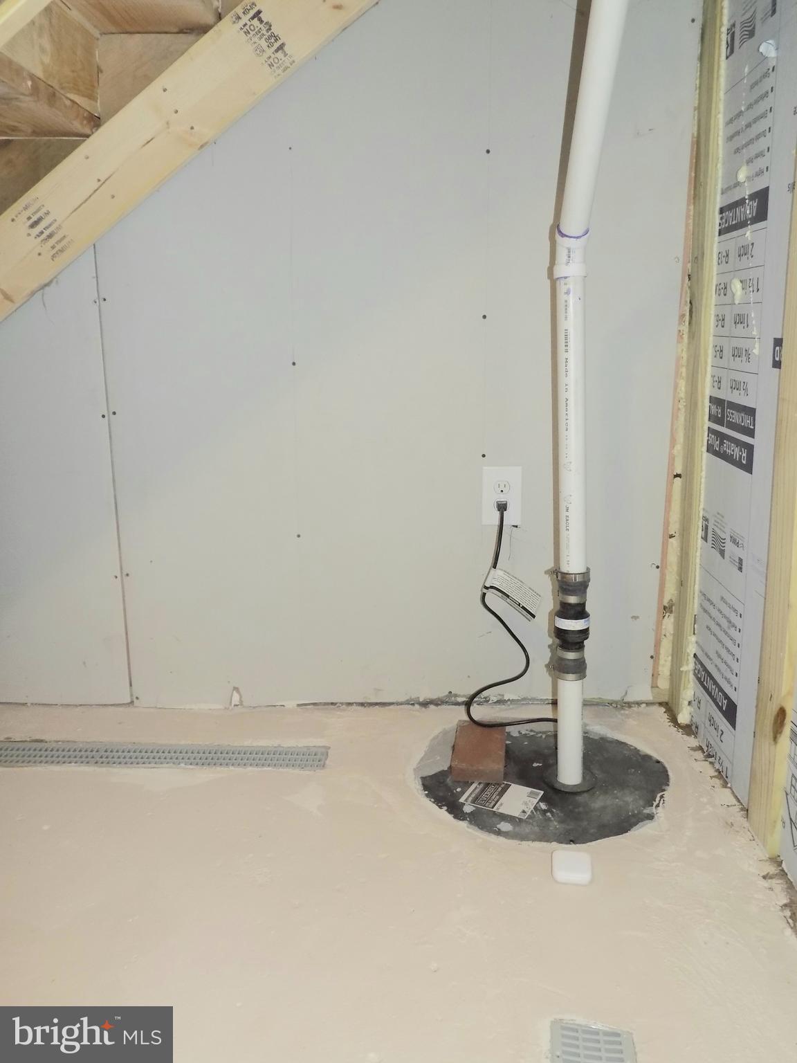 JOHNSTON SQUARE - Residential