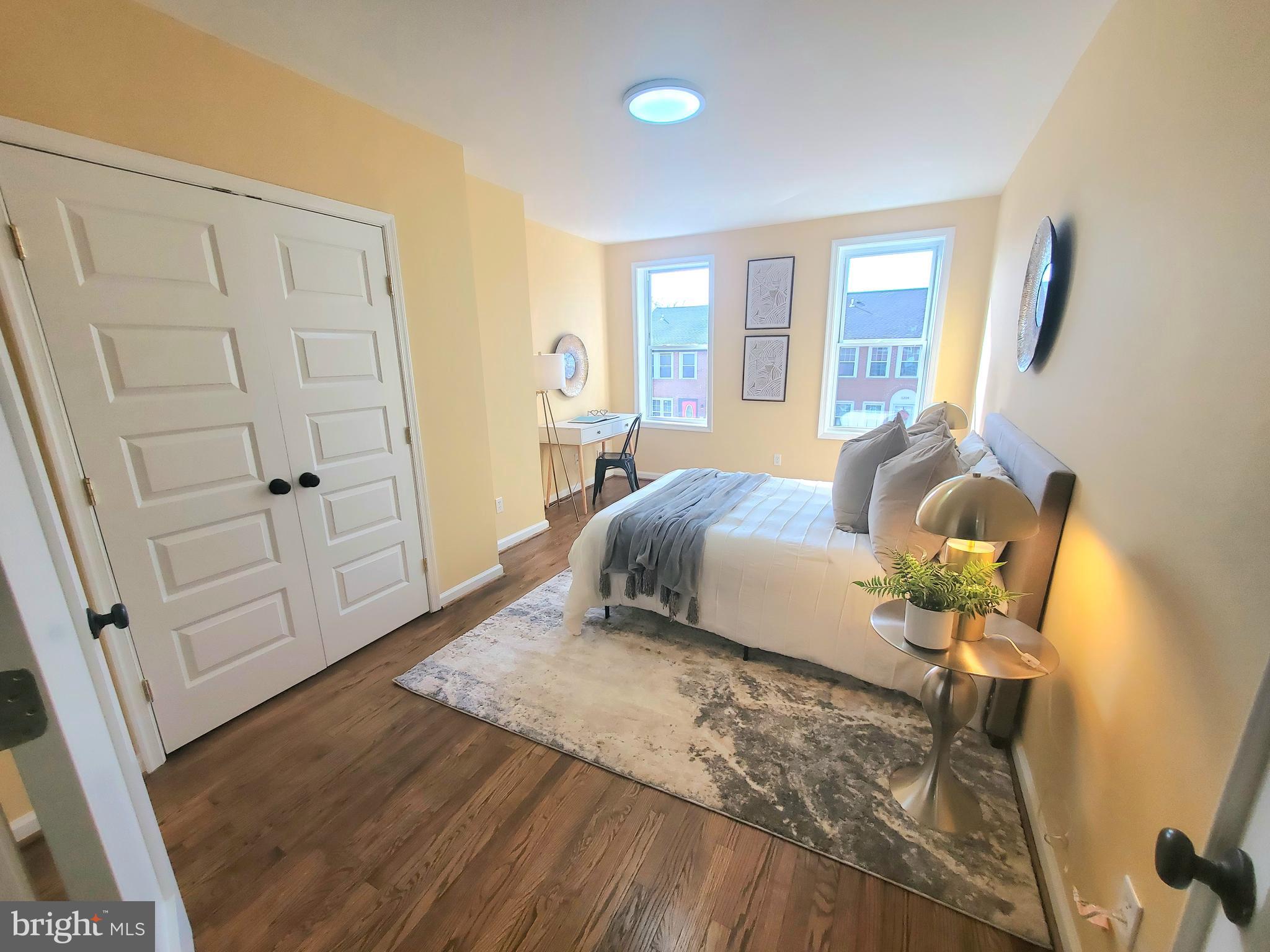 JOHNSTON SQUARE - Residential