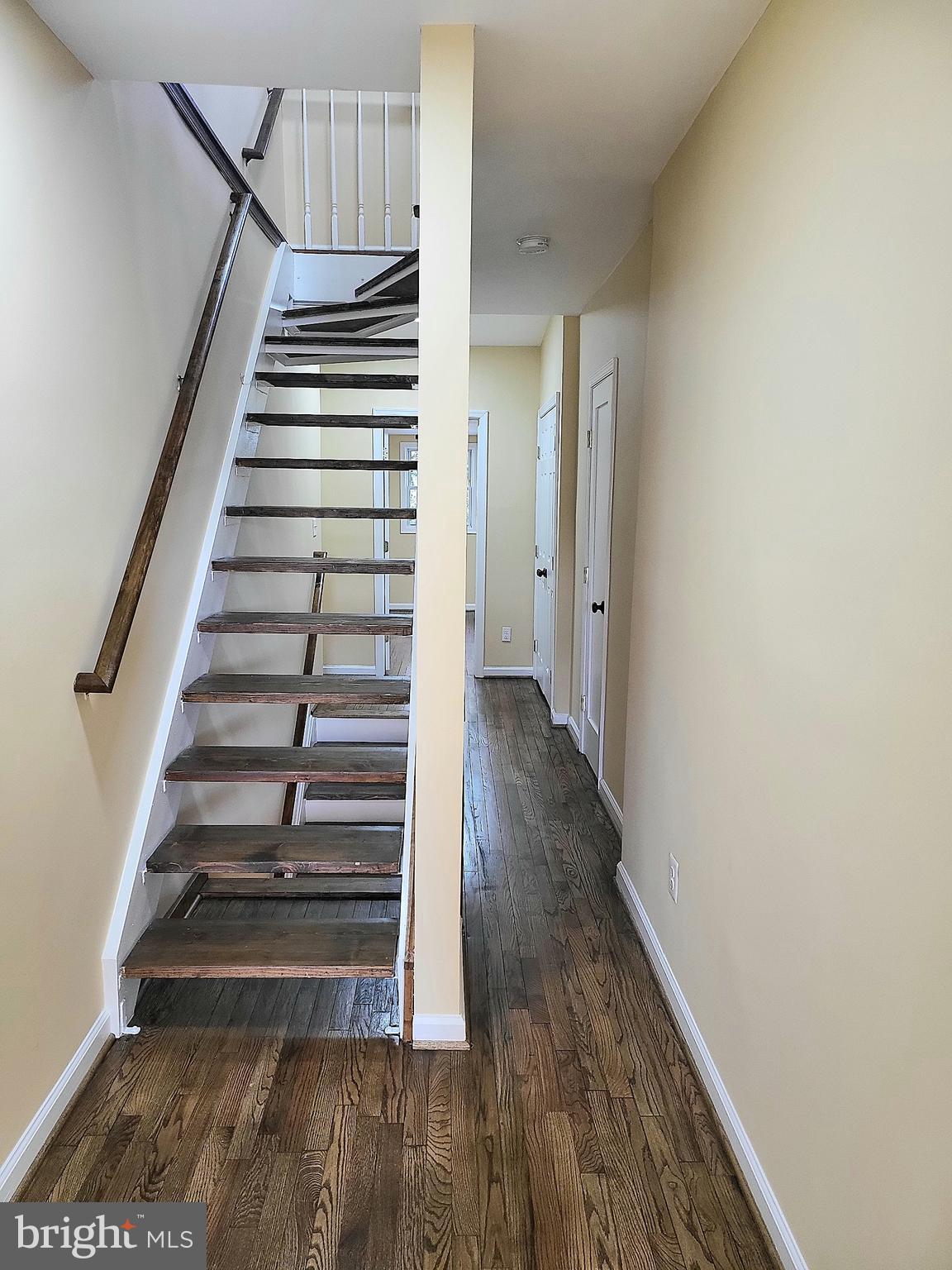 JOHNSTON SQUARE - Residential