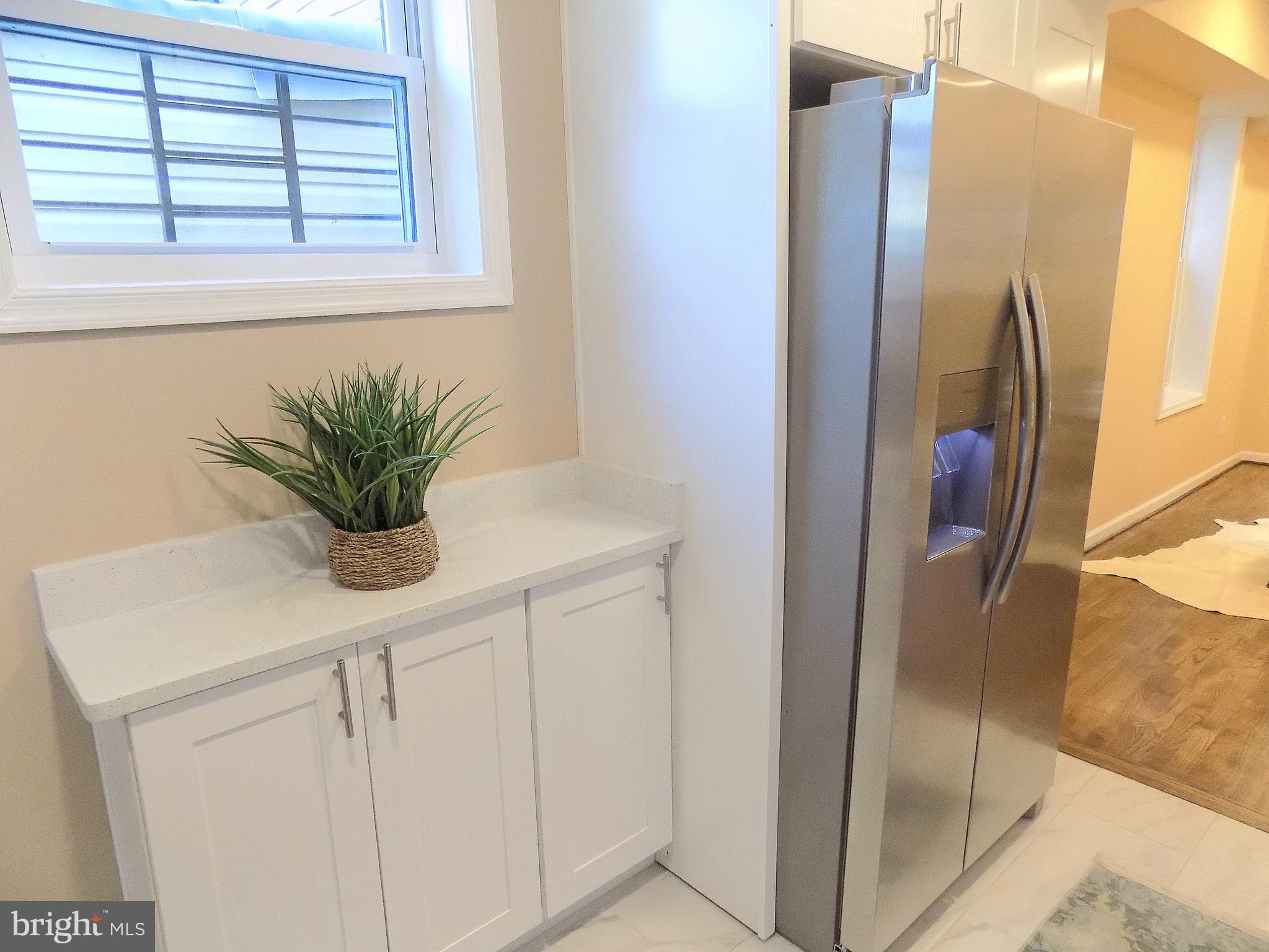 JOHNSTON SQUARE - Residential