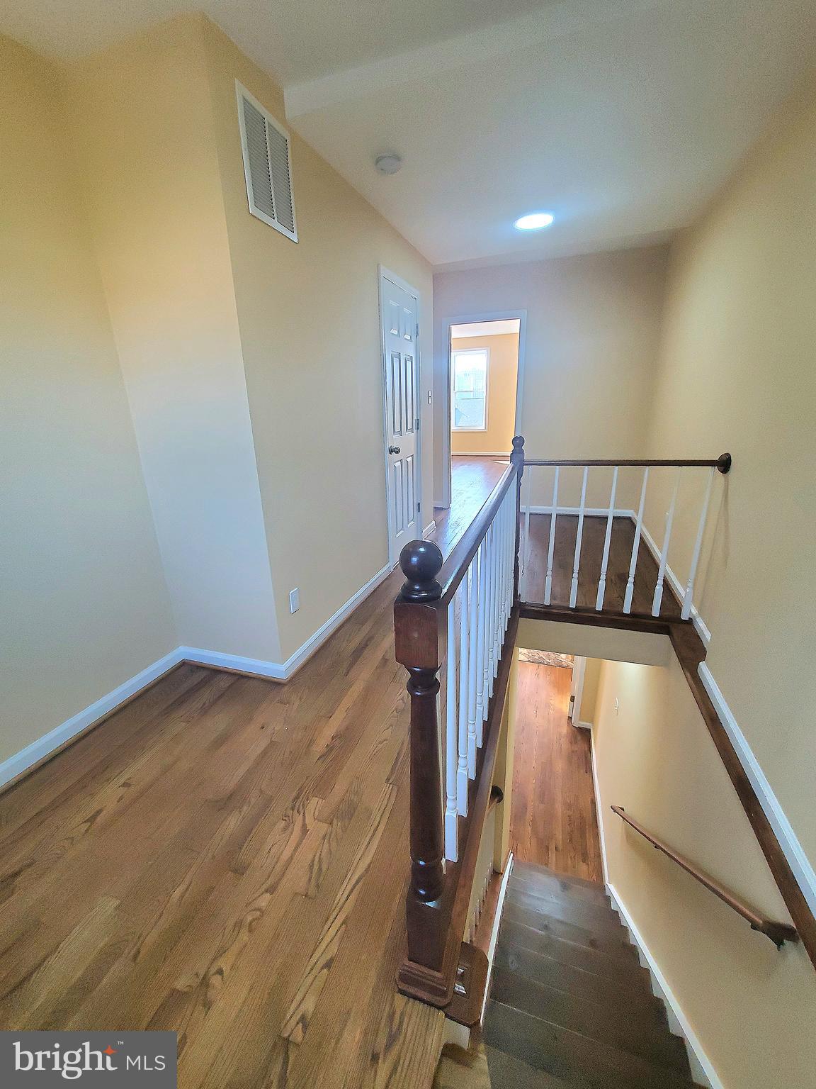 JOHNSTON SQUARE - Residential