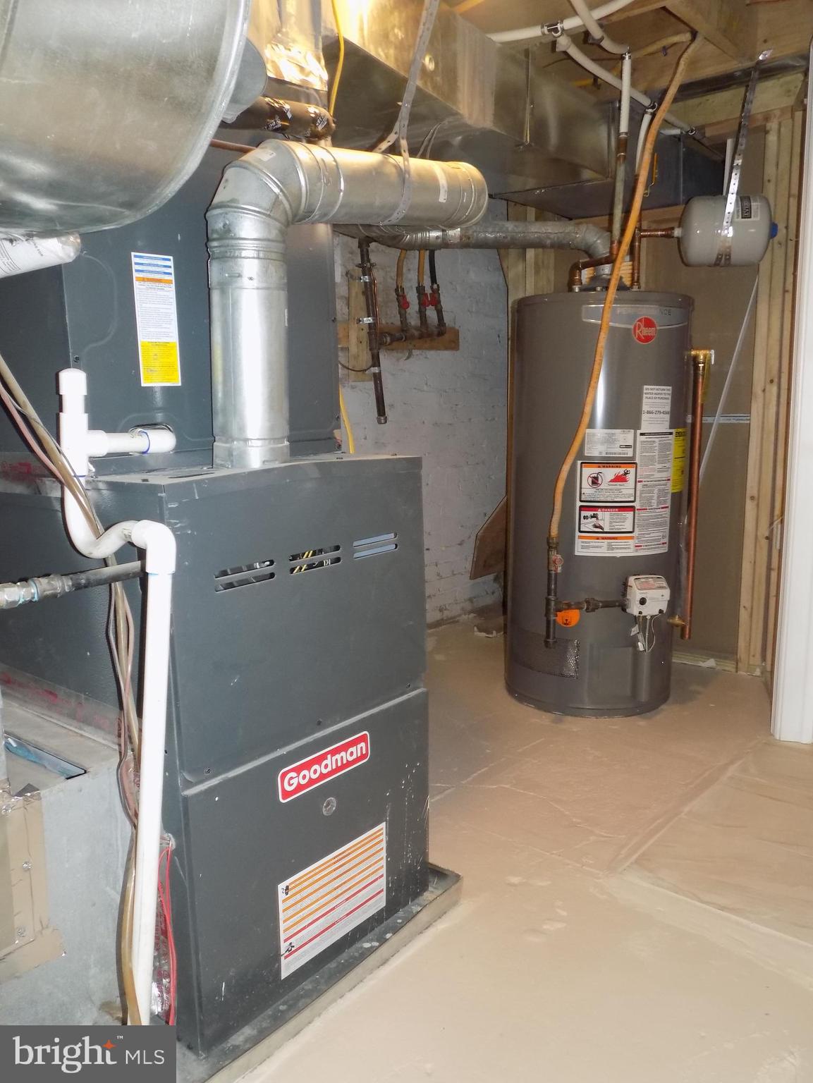 JOHNSTON SQUARE - Residential