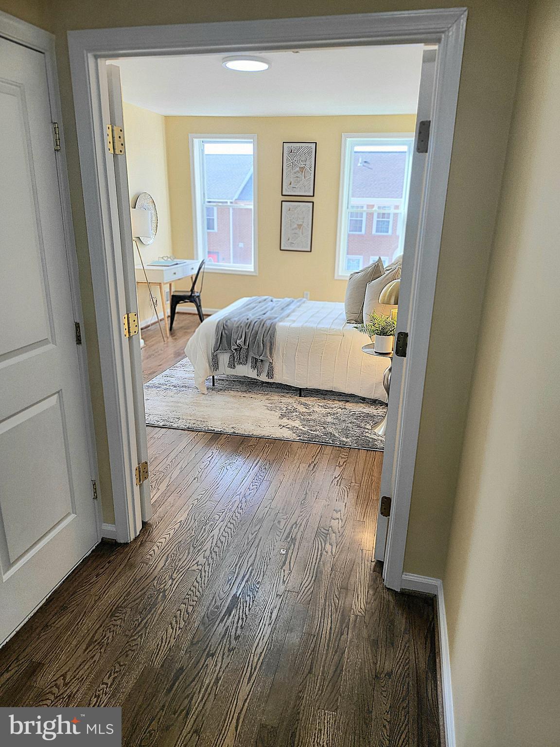 JOHNSTON SQUARE - Residential