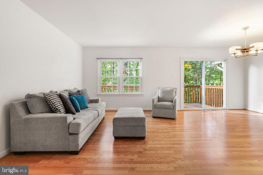 9013 GOLDEN LEAF COURT