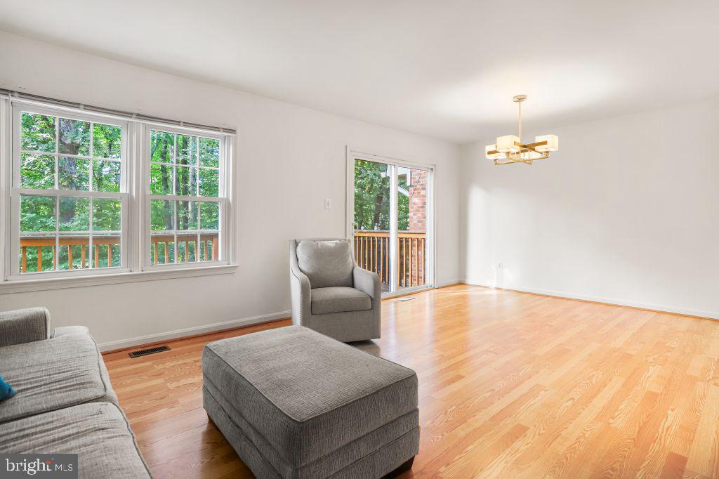 9013 GOLDEN LEAF COURT