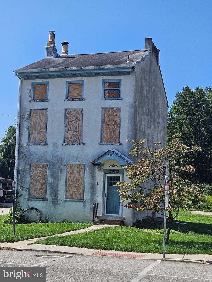 608 GERMANTOWN PIKE