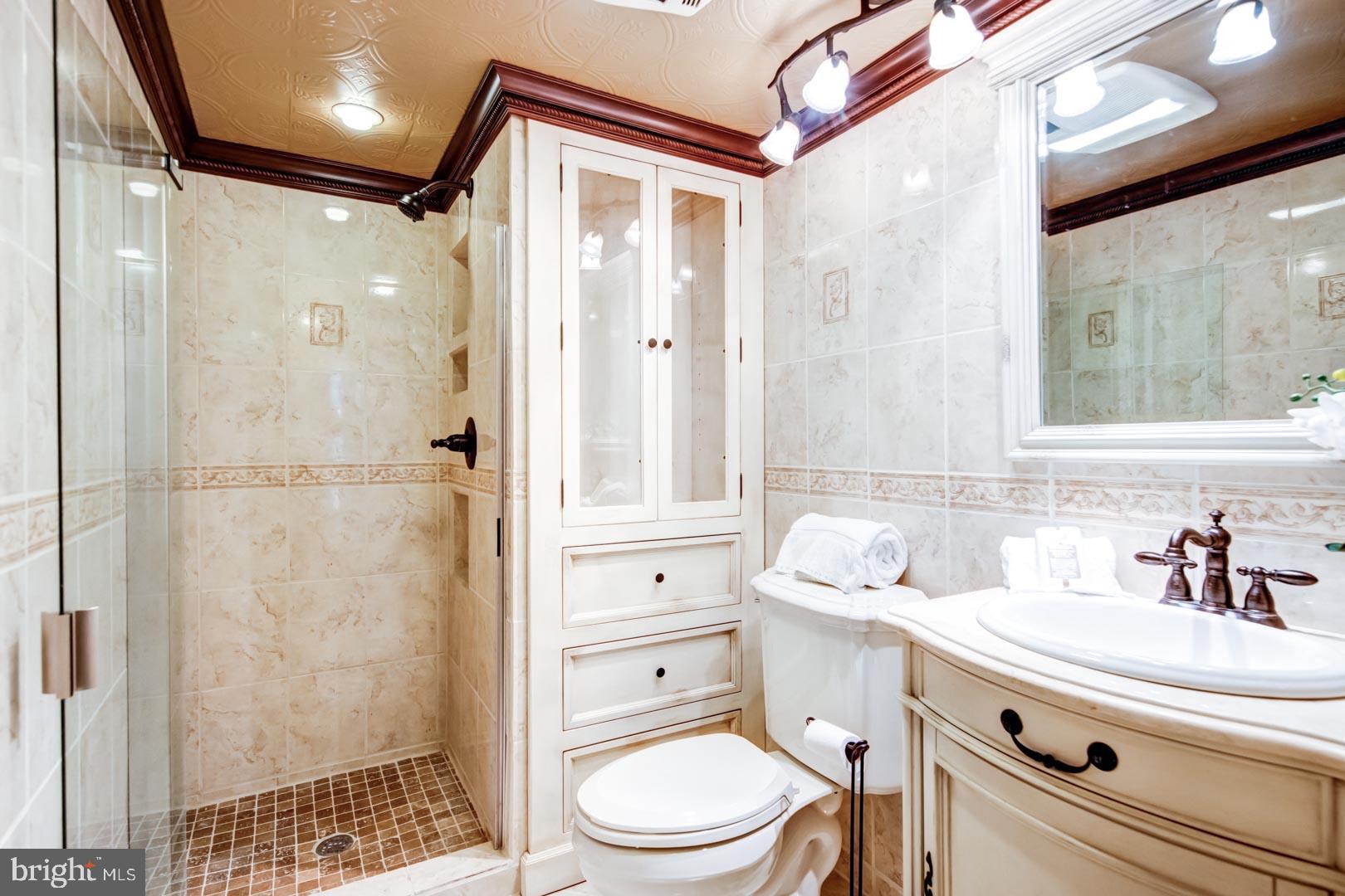 GREENHOUSE - Residential