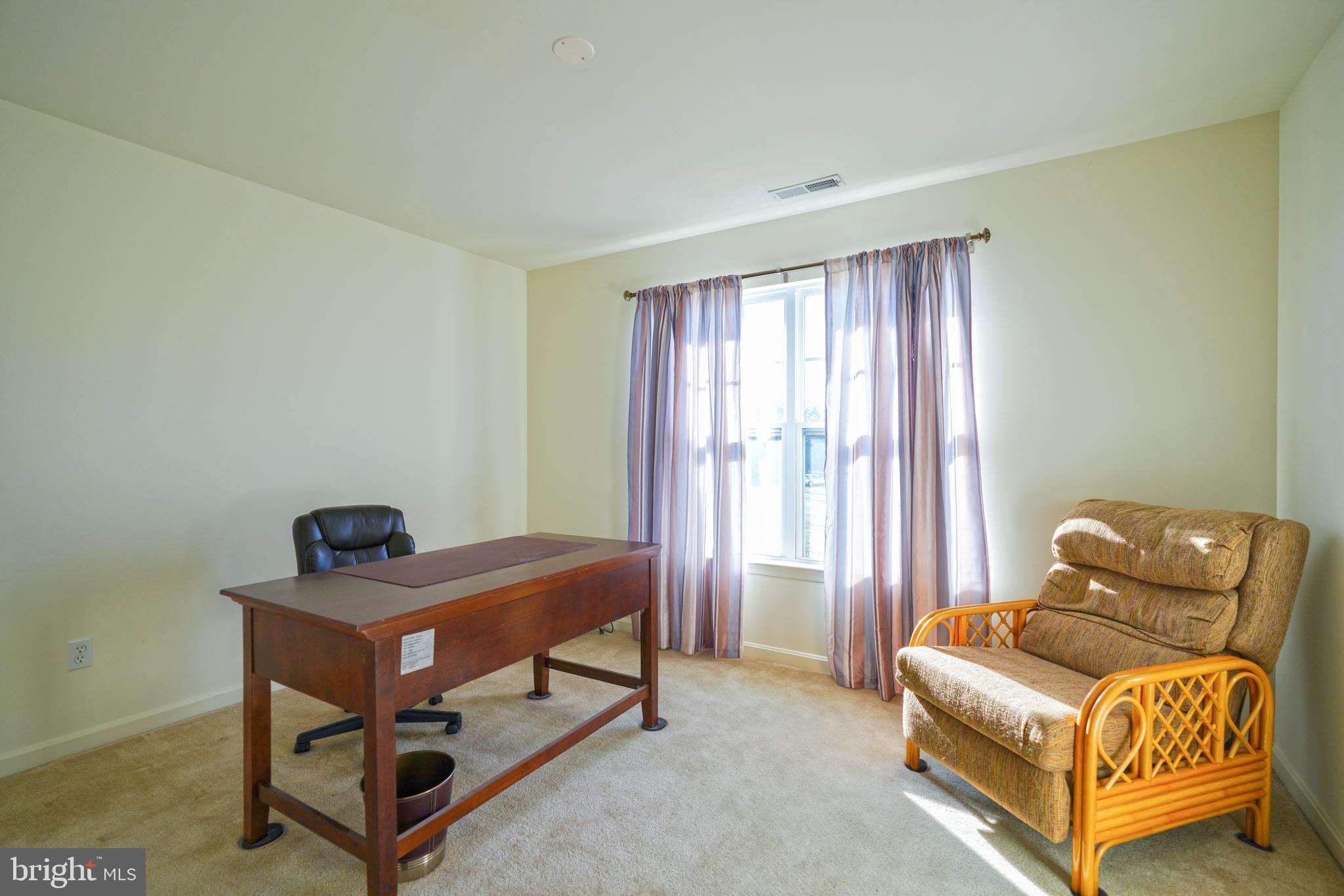 WOODS COVE - Residential