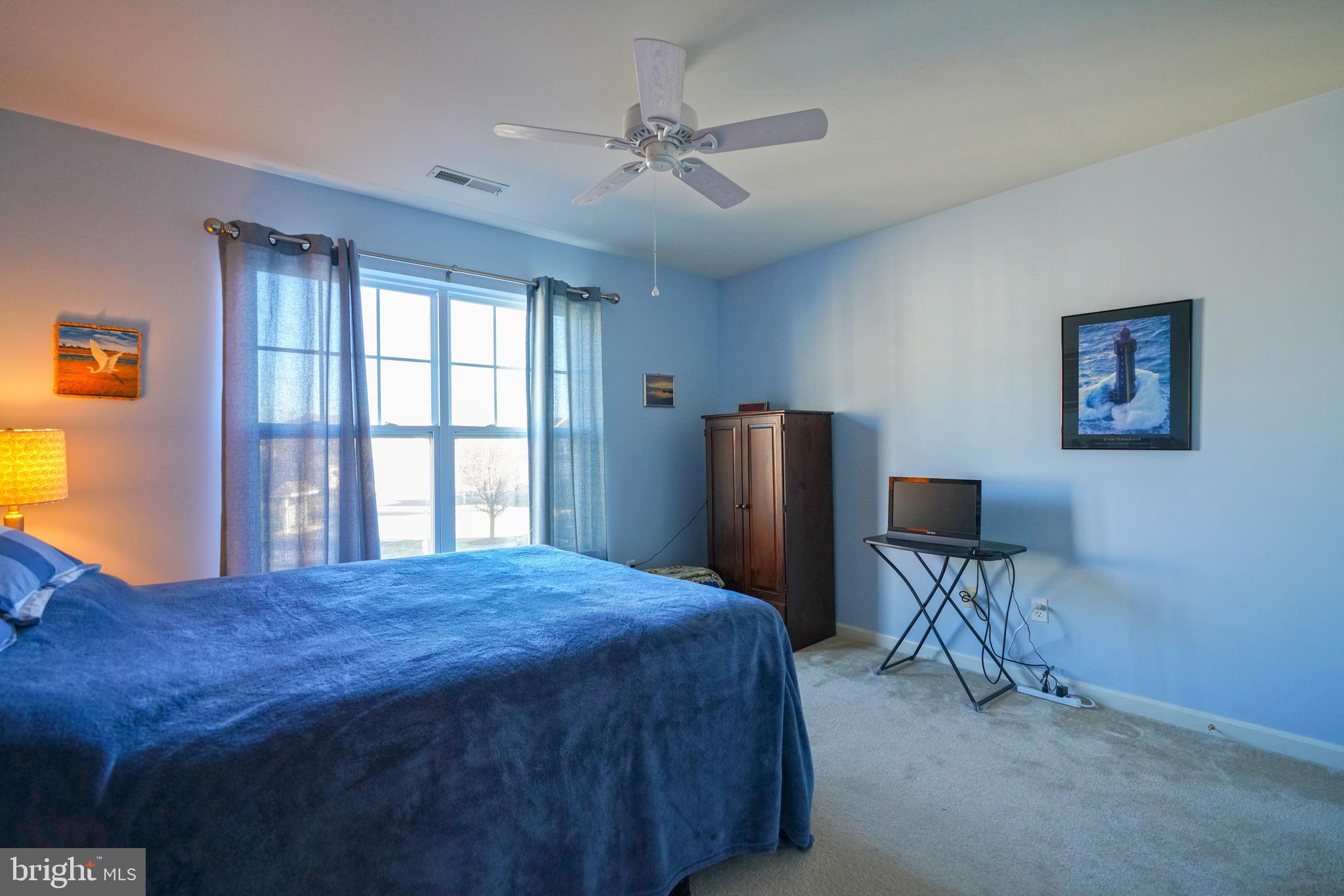 WOODS COVE - Residential