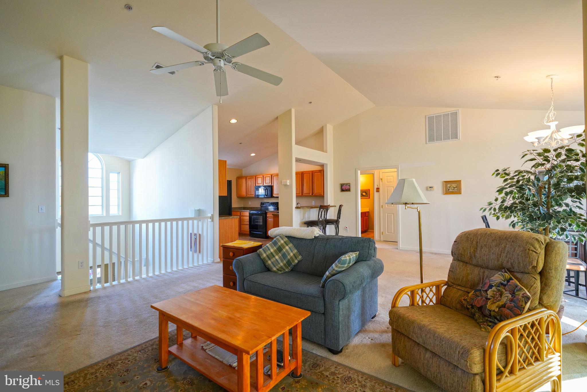 WOODS COVE - Residential