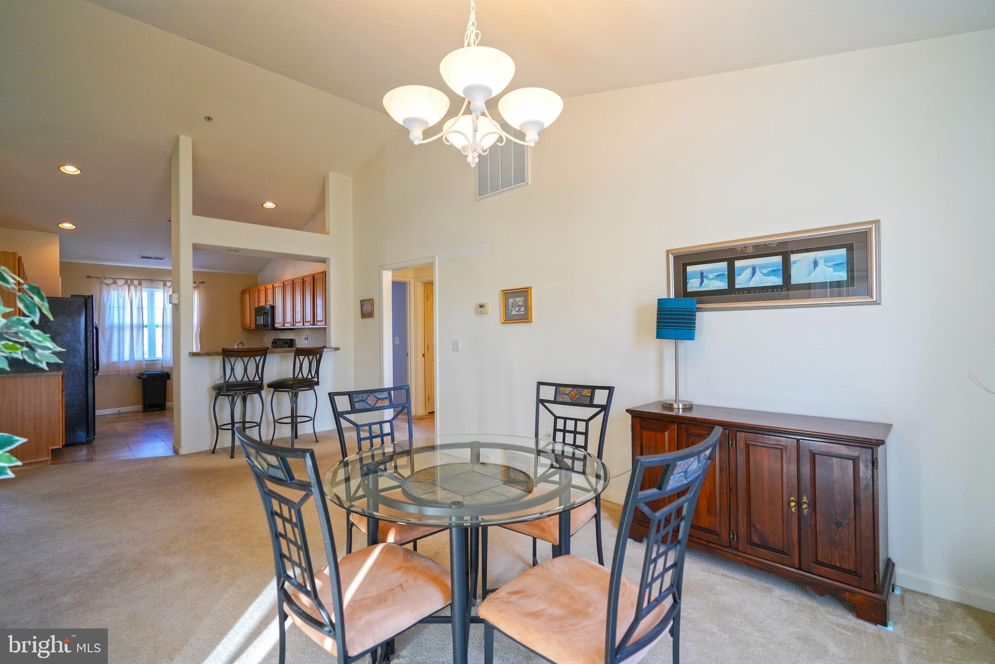 WOODS COVE - Residential