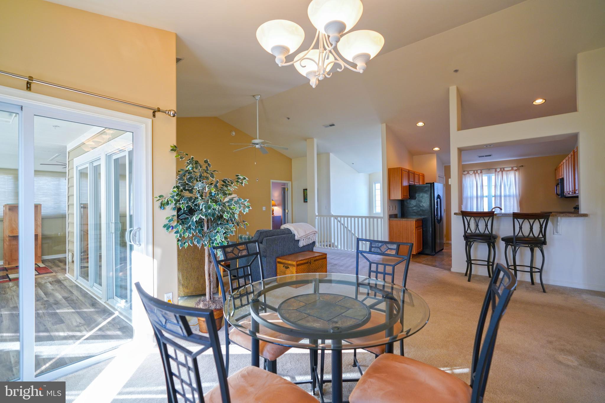 WOODS COVE - Residential