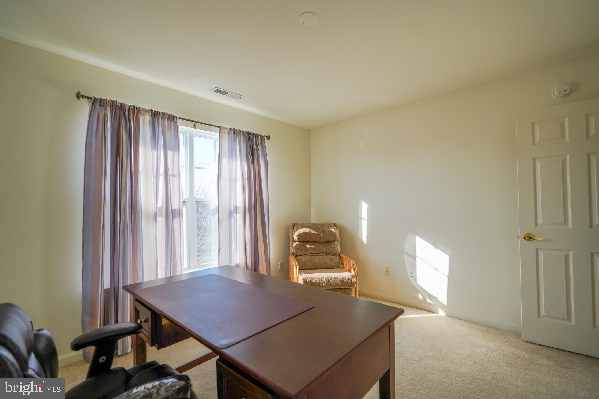 WOODS COVE - Residential