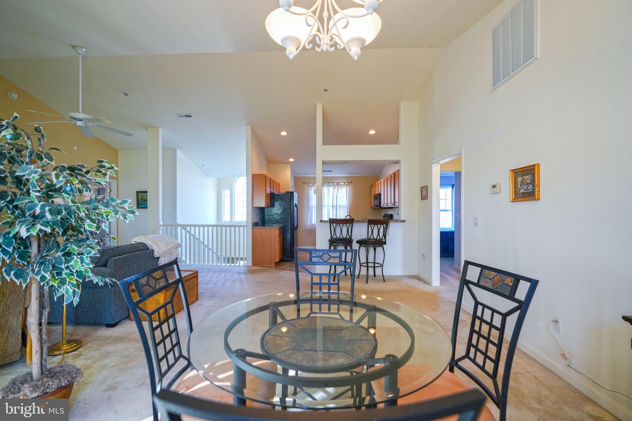 WOODS COVE - Residential